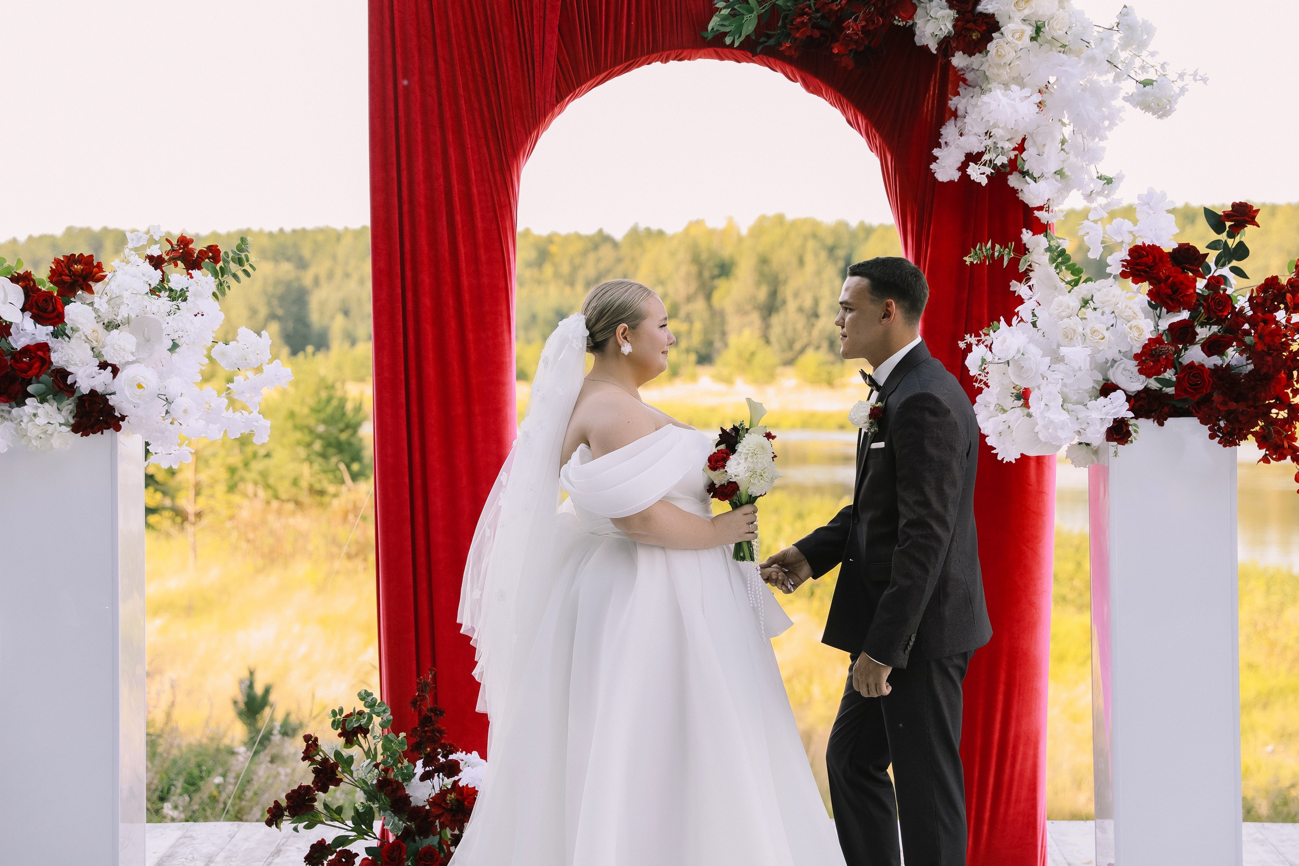 Артём и Юля. MK Event — организация мероприятий в Екатеринбурге