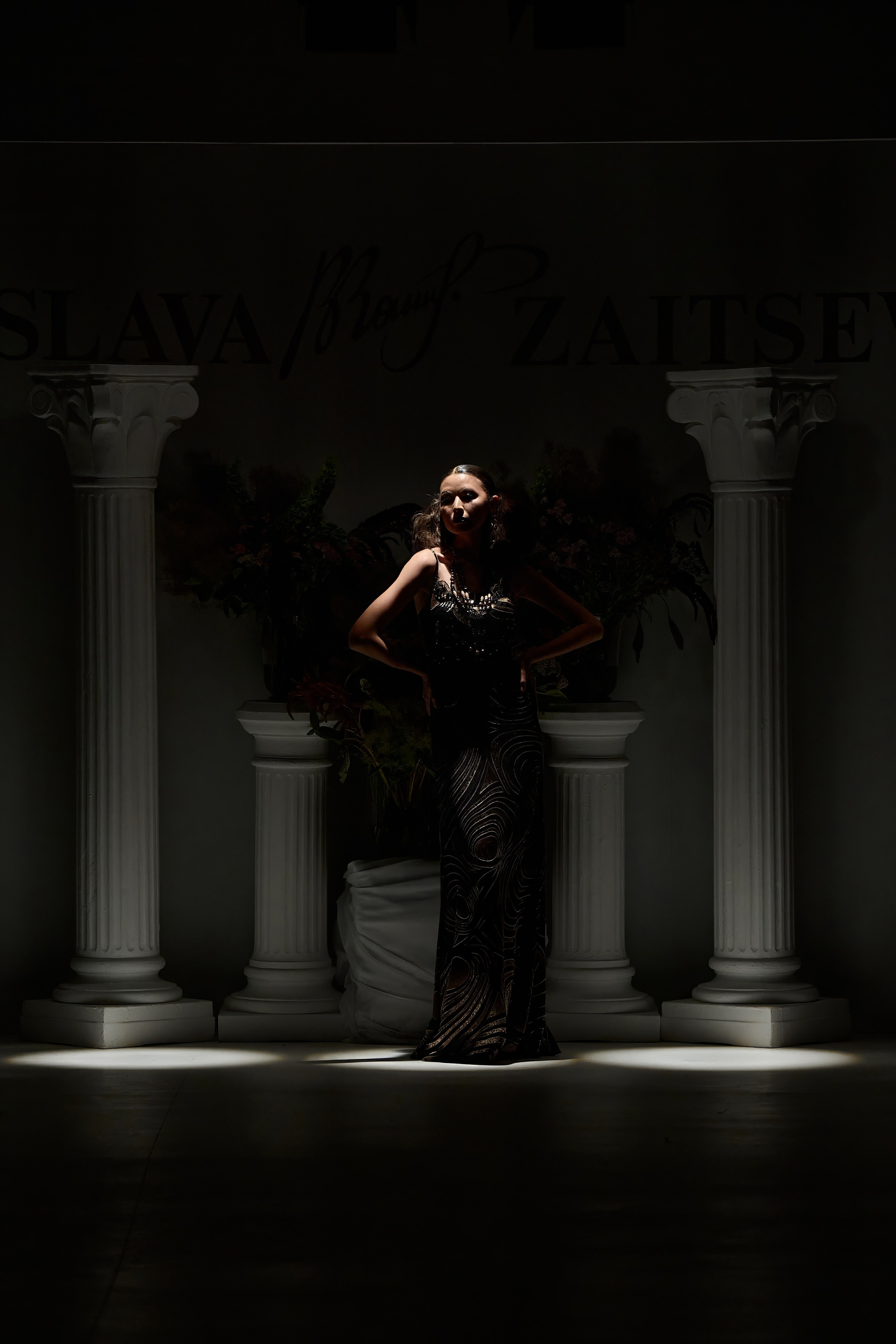 Slava&Yegor Zaitsevs. Показ-спектакль «Воспоминание». 21 июня 2025. Дима Бабушкин. Фотограф. Подиум. Репортаж. Творчество. Дорого