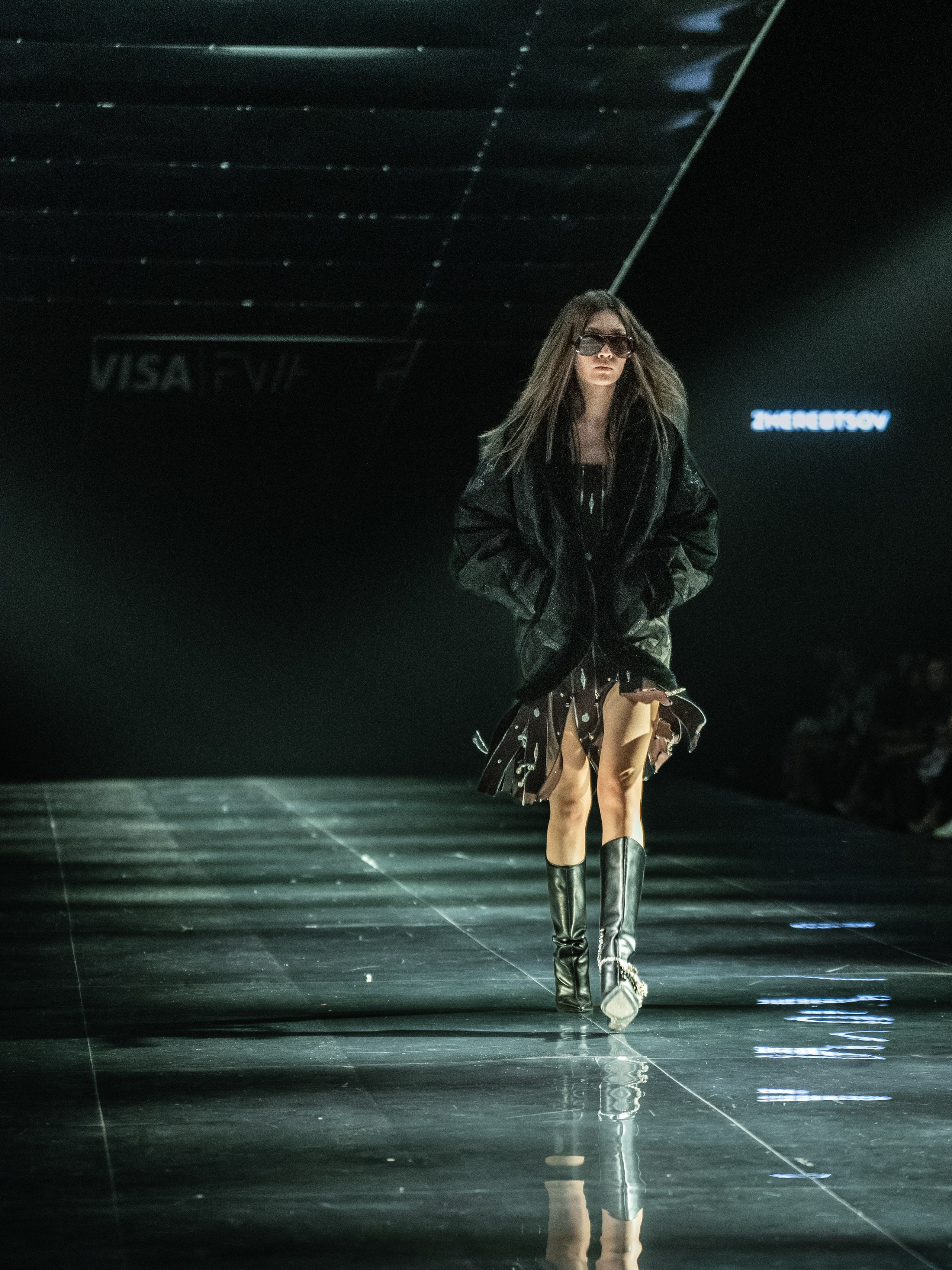 Visa Fashion Week Almaty Pre-Fall 2026 April Leonid Zherebtsov. Сайт Алматинского НЮ АРТ, будуар и фэшн фотографа Дениса Карпенко