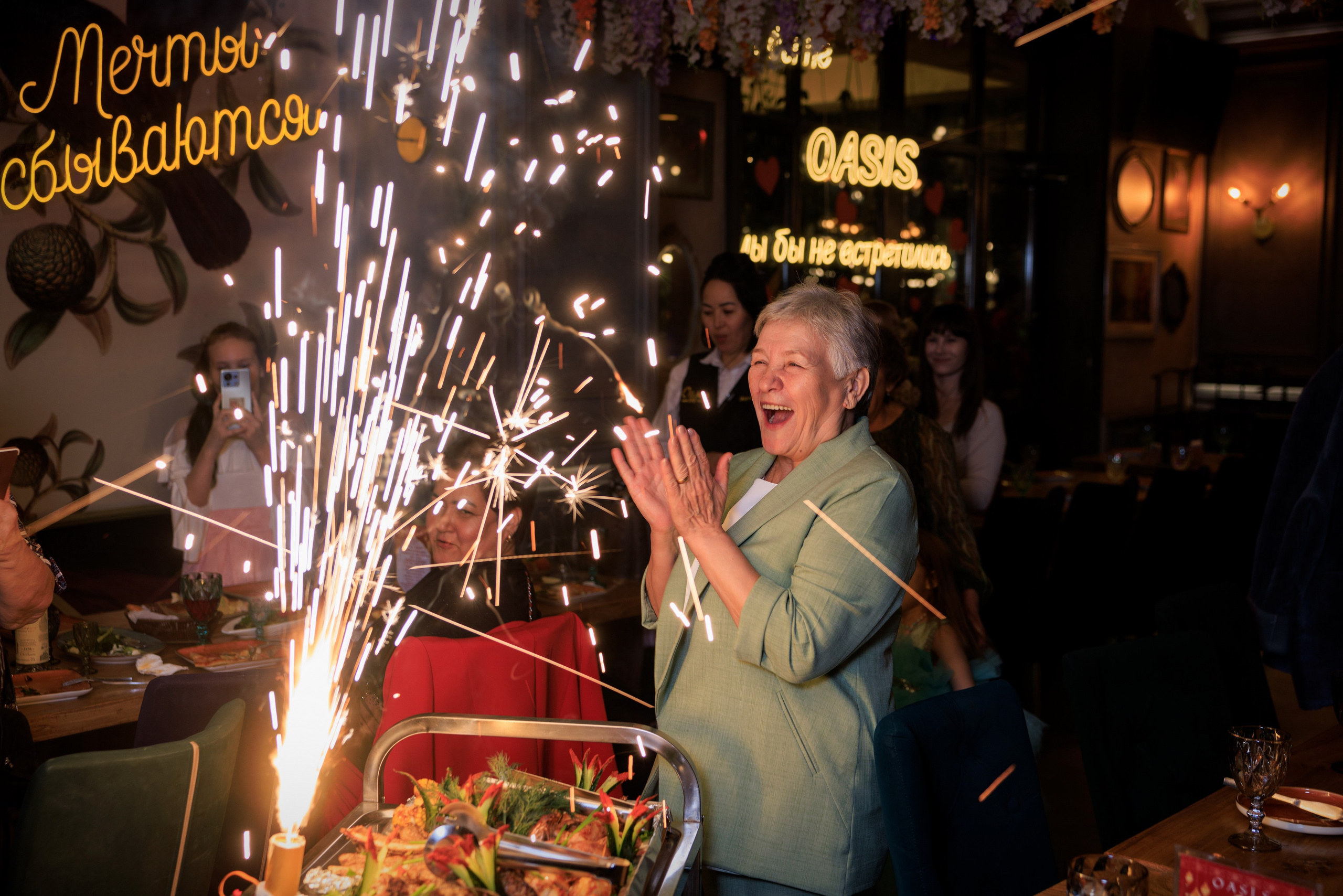 Семейный и индивидуальный фотограф в Алматы — Индивидуальные и репортажные съёмки от Алекса. Профессиональный фотограф в Алматы