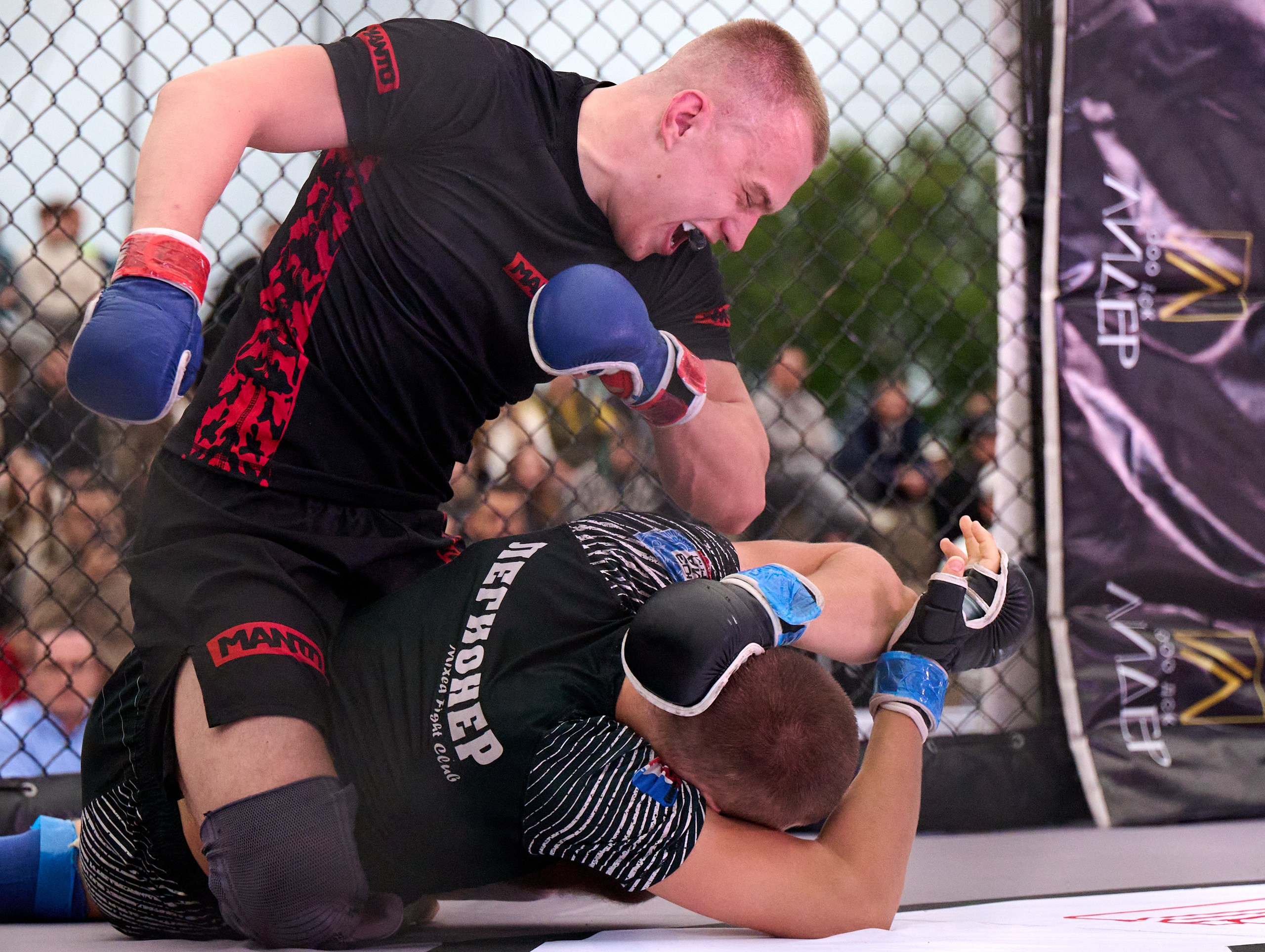 ММА. Битва на Иже-4. Спортивный репортажный фотограф в Ижевске Сергей Мерзляков