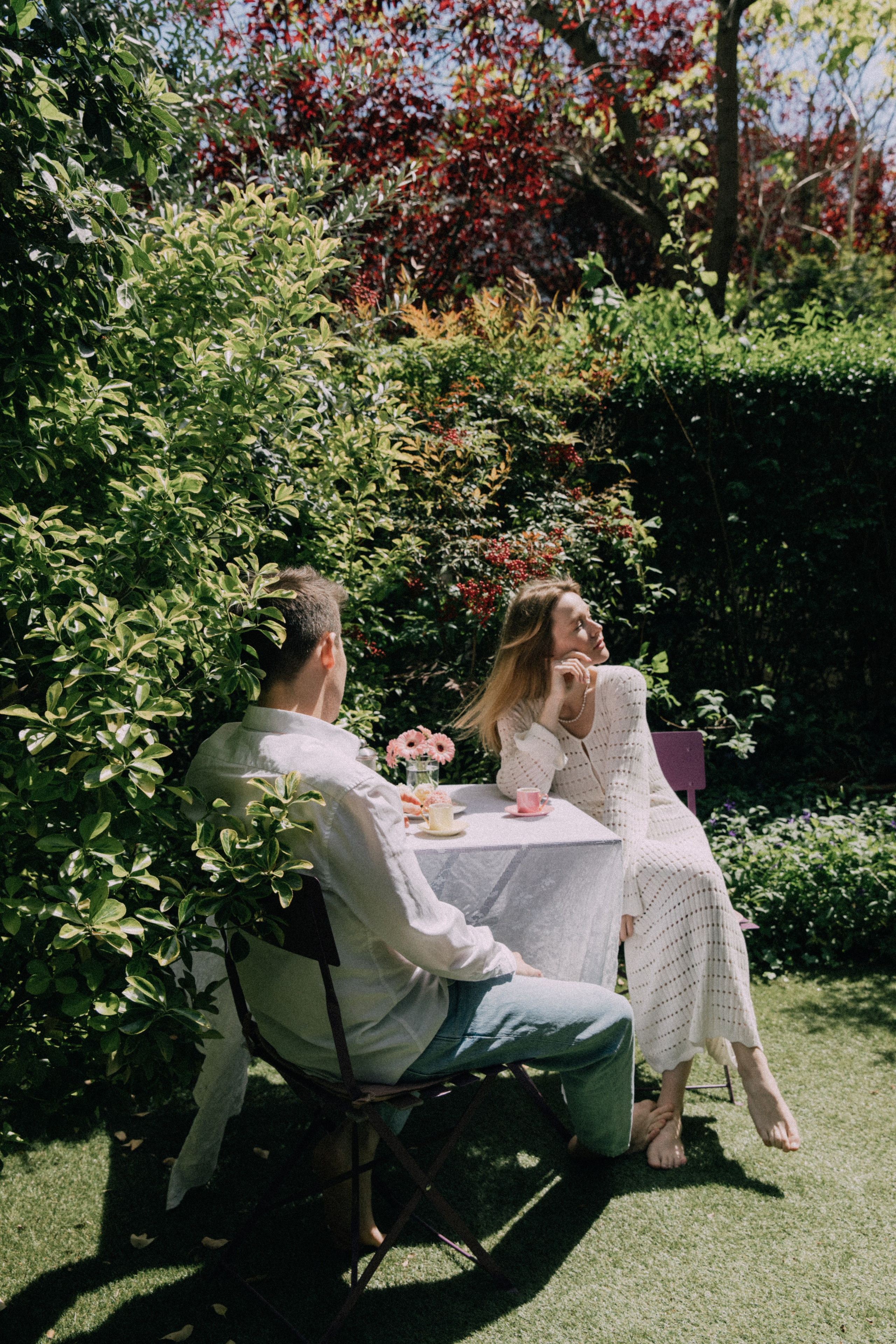 Love comes in the spring. Photographer in Paris