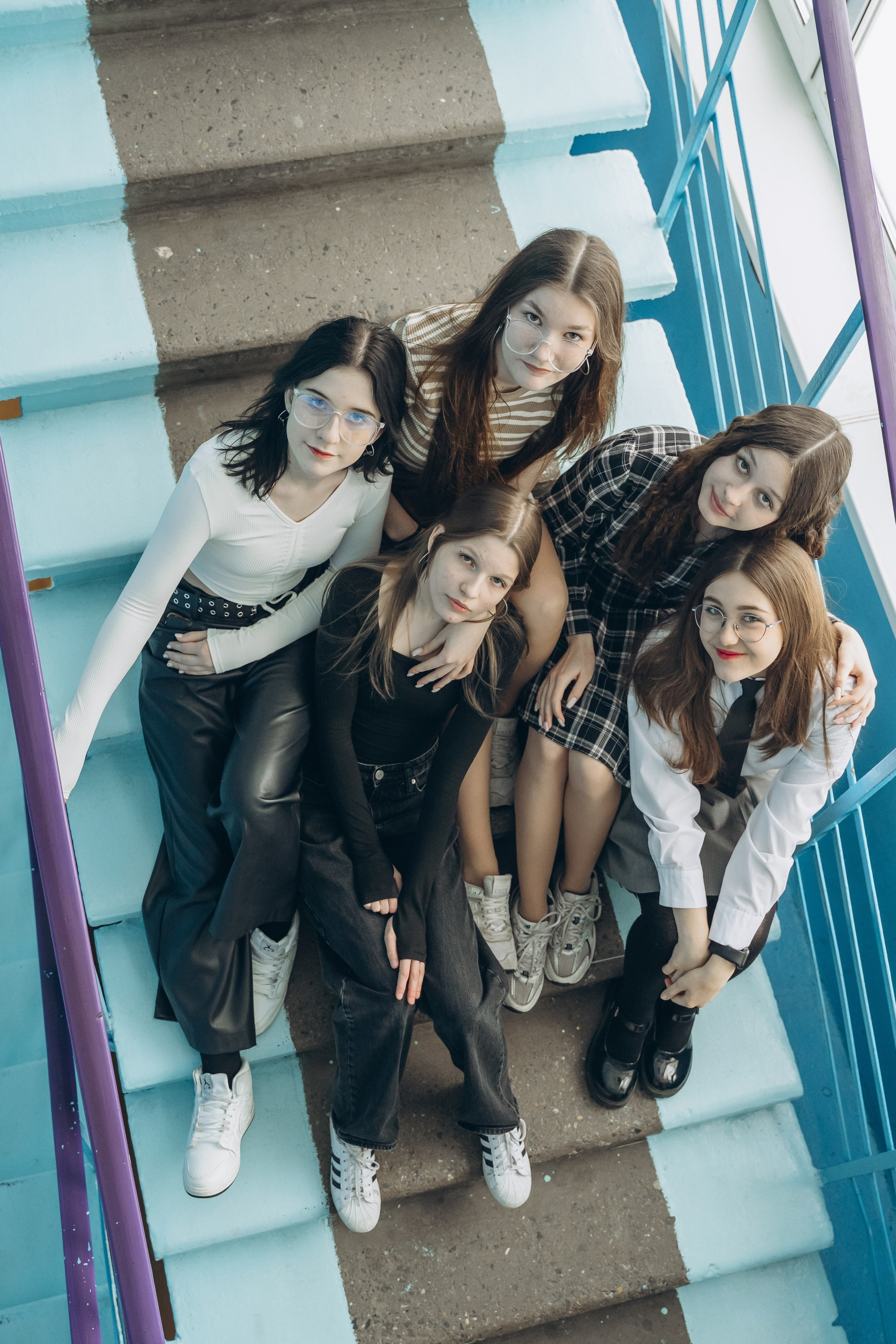 ВЫПУСКНИКИ 9 КЛАСС. МАРГАРИТА КУДРЯШОВА СВАДЕБНЫЙ И СЕМЕЙНЫЙ ФОТОГРАФ ТВЕРЬ МОСКВА