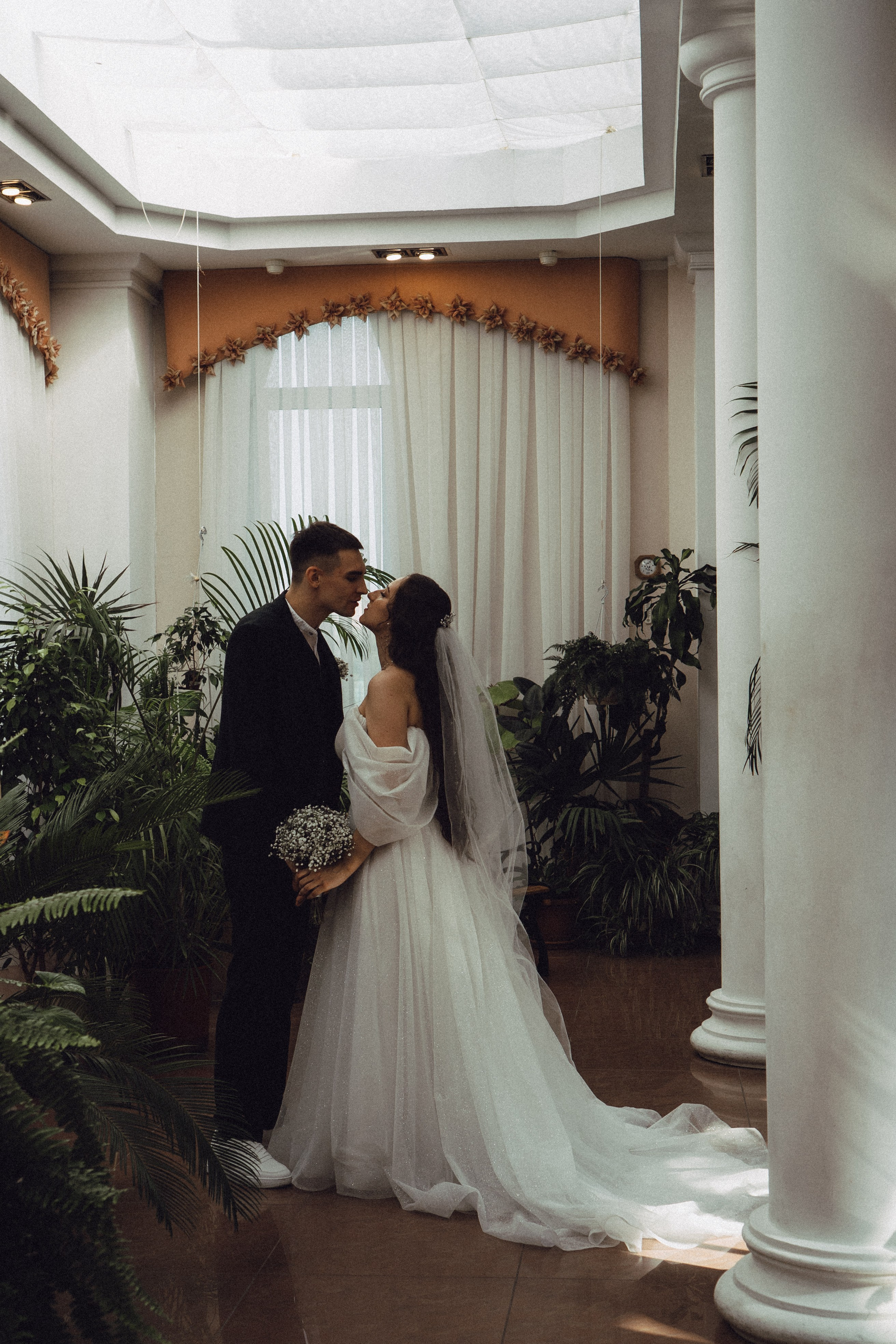 СВАДЕБНАЯ СЬЕМК В ПАРКЕ 300-ЛЕТИЯ. Профессиональный фотограф, Санкт-Петербург — Виктория Богомолова