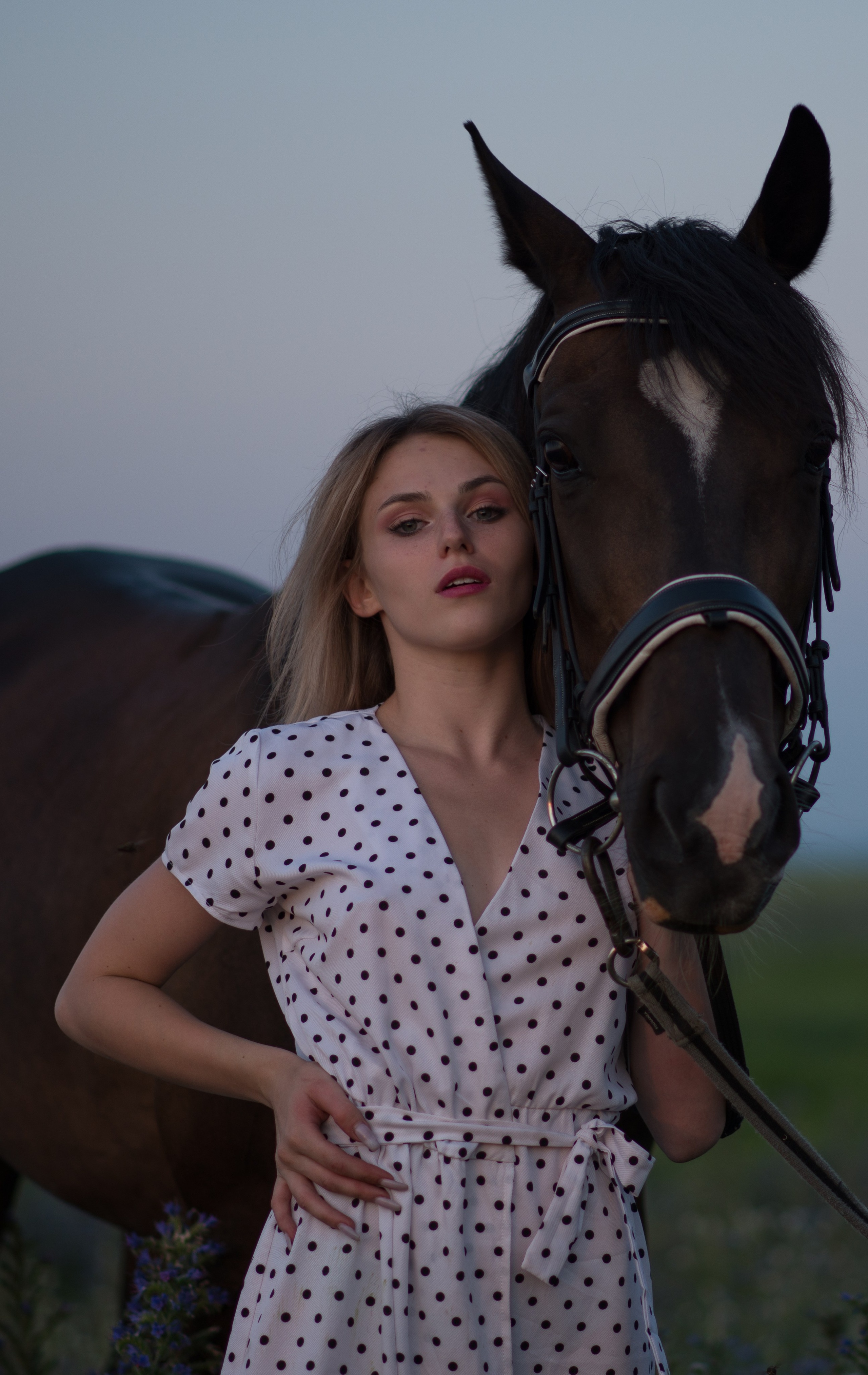 Девушки, Каспиец и Багрец. Конный фотограф в Саратове Юлия Иванова