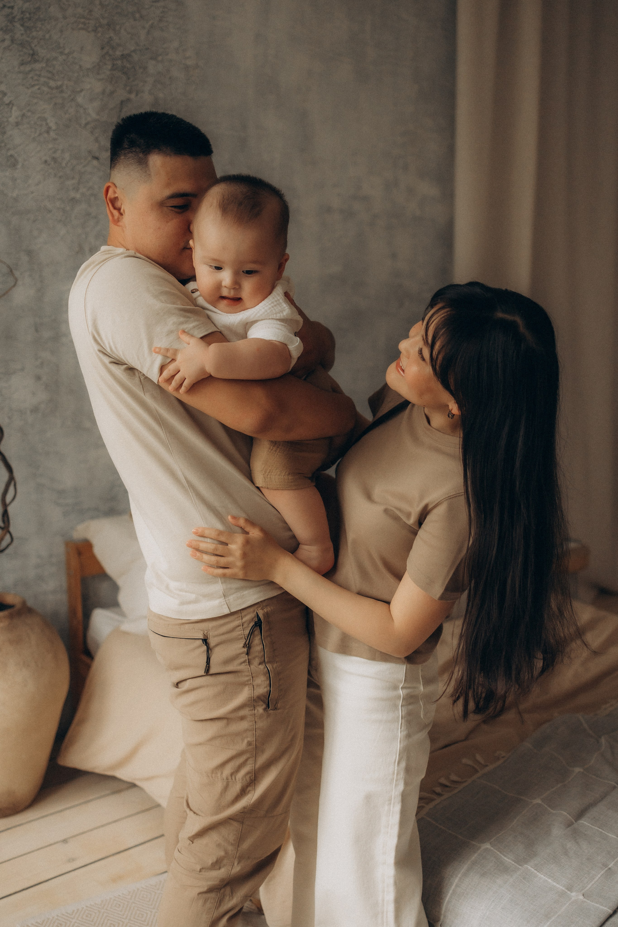 Алия: семейная в студии. Эльвира Галимьянова — семейный фотограф Екатеринбурга