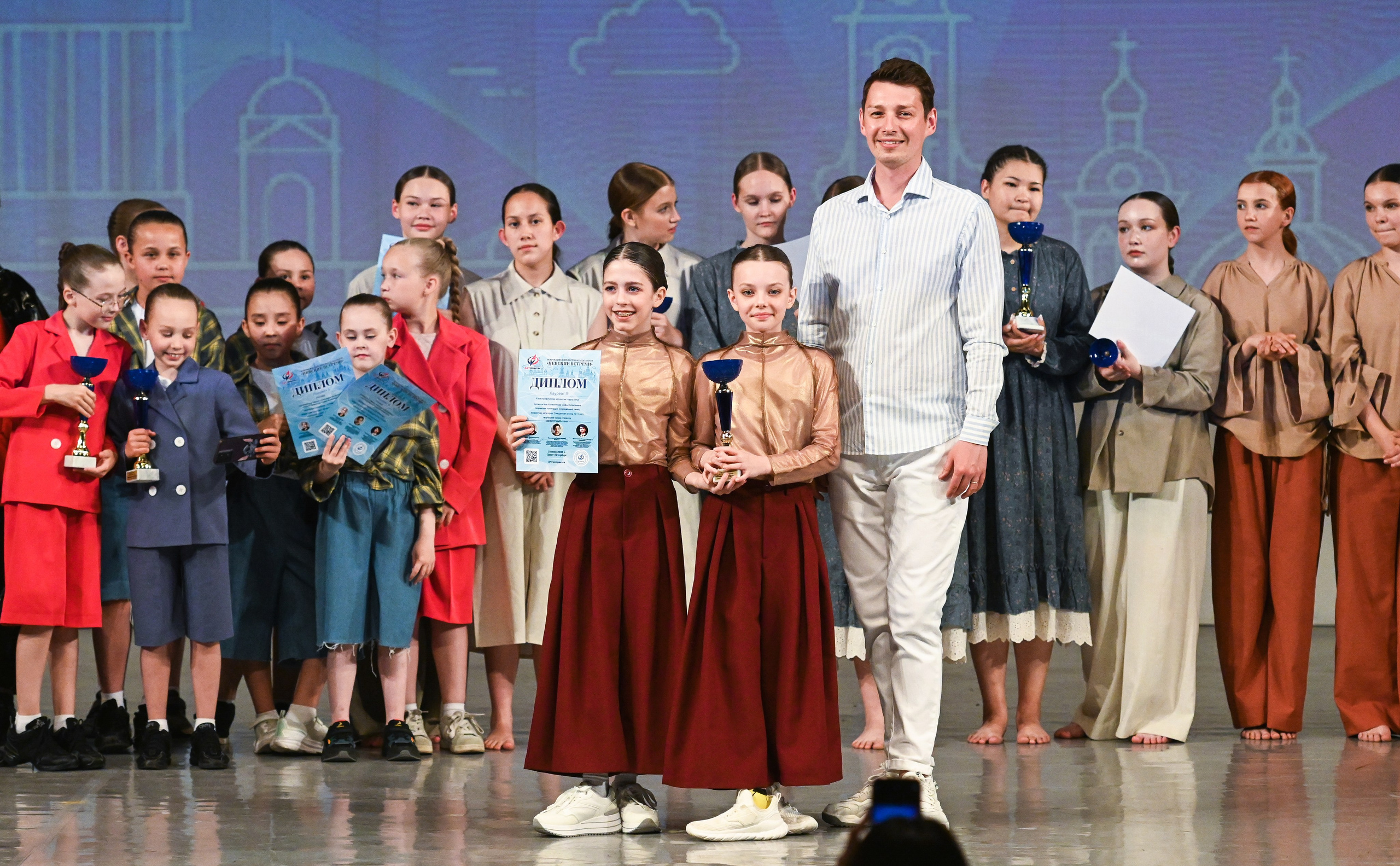 02.06.2025 «АртКомпас» Всероссийский фестиваль талантов «Невские встречи» г. Санкт-Петербург. Медиастудия Фото Концепт