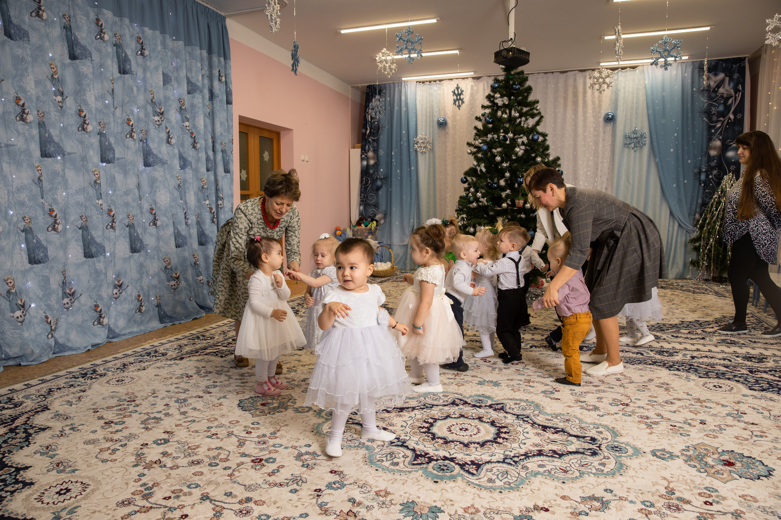 Новогодний утренник Успех. Фотограф в Железнодорожном и Балашихе