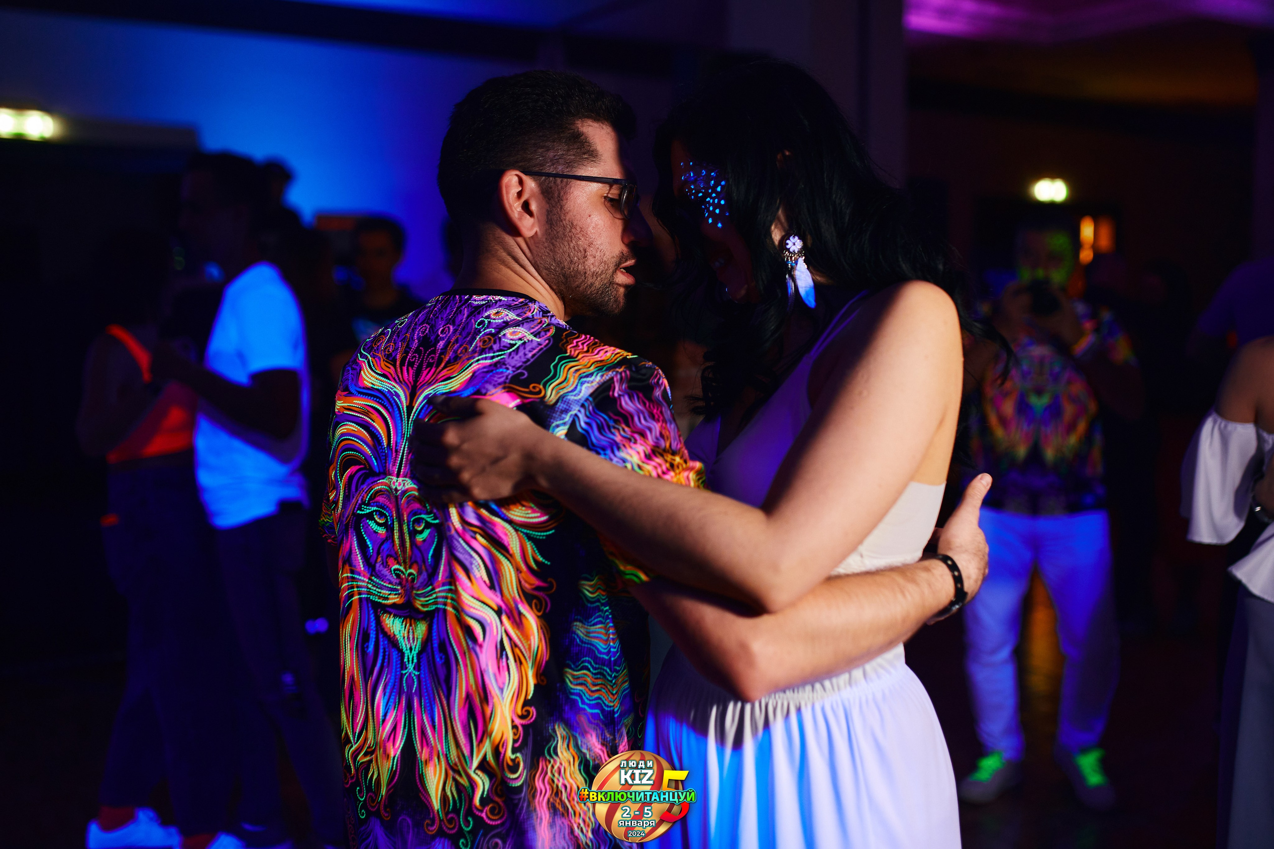 Neon Party Люди Киз. Свадебный фотограф