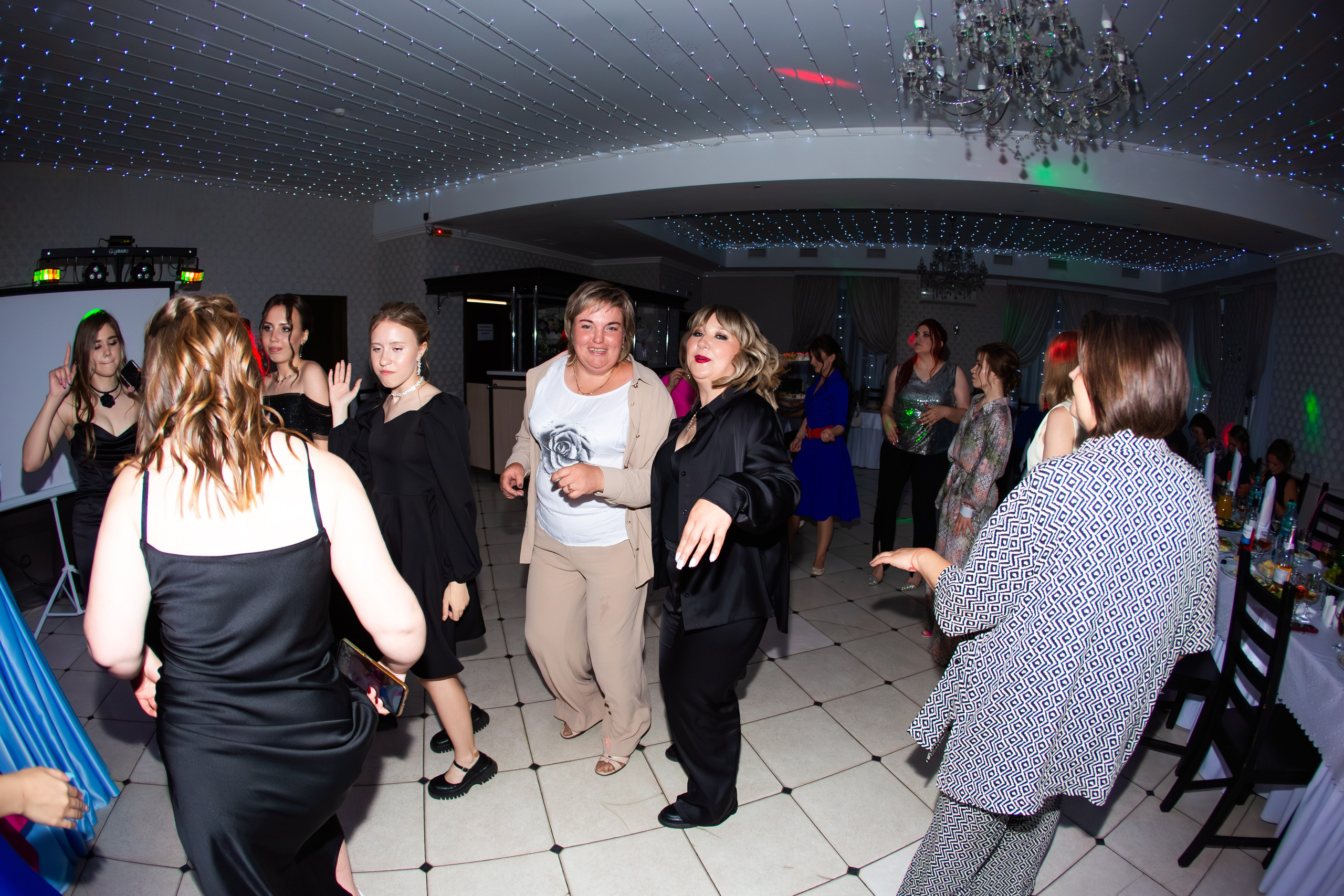 ВЫПУСКНОЙ 2025 для 11 классов. ТВОЙ АЛЬБОМ / ТВОИ ПРАВИЛА