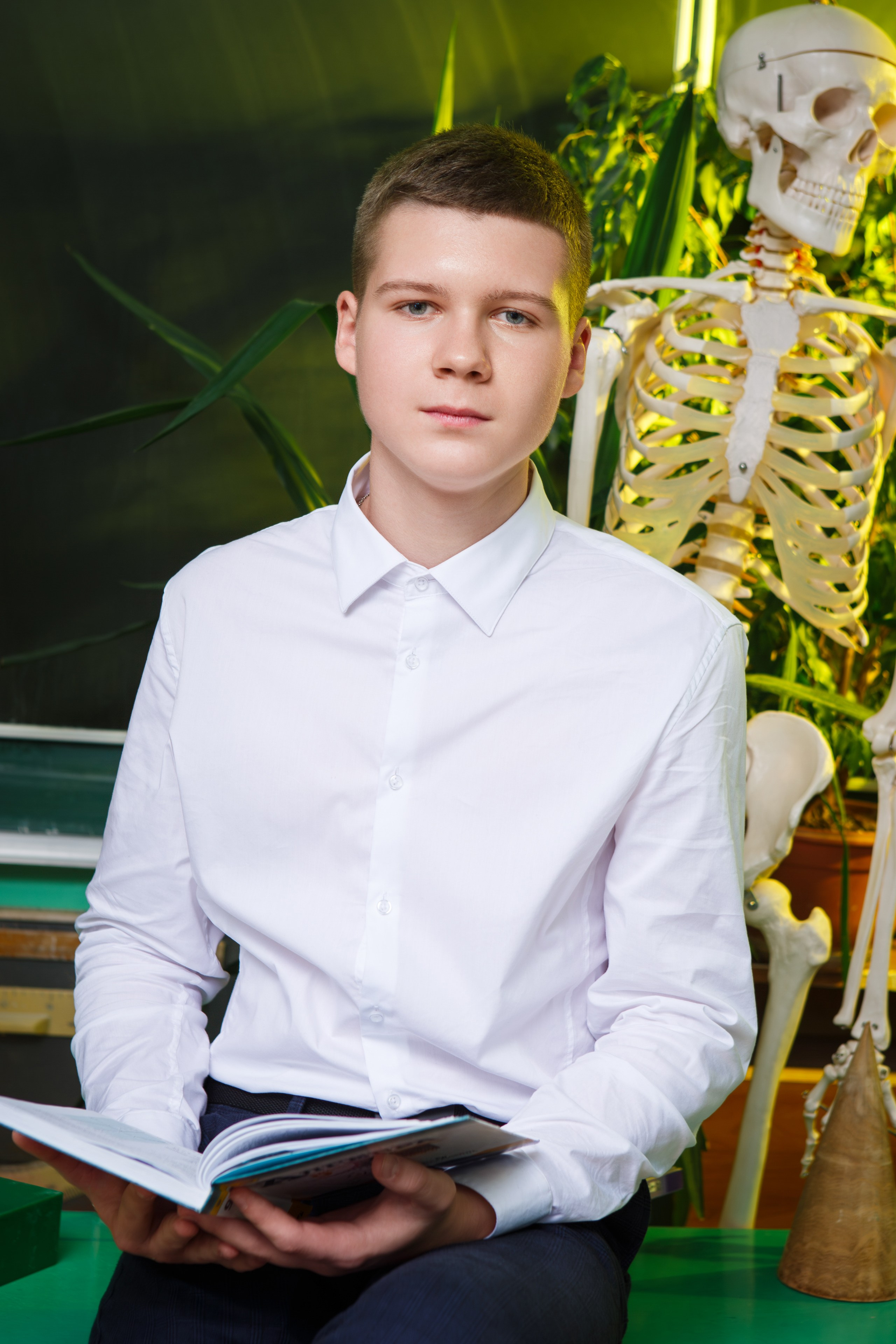 ПОРТРЕТНАЯ ФОТОСЕССИЯ В КЛАССЕ ДЛЯ 9 КЛАССОВ. ТВОЙ АЛЬБОМ / ТВОИ ПРАВИЛА