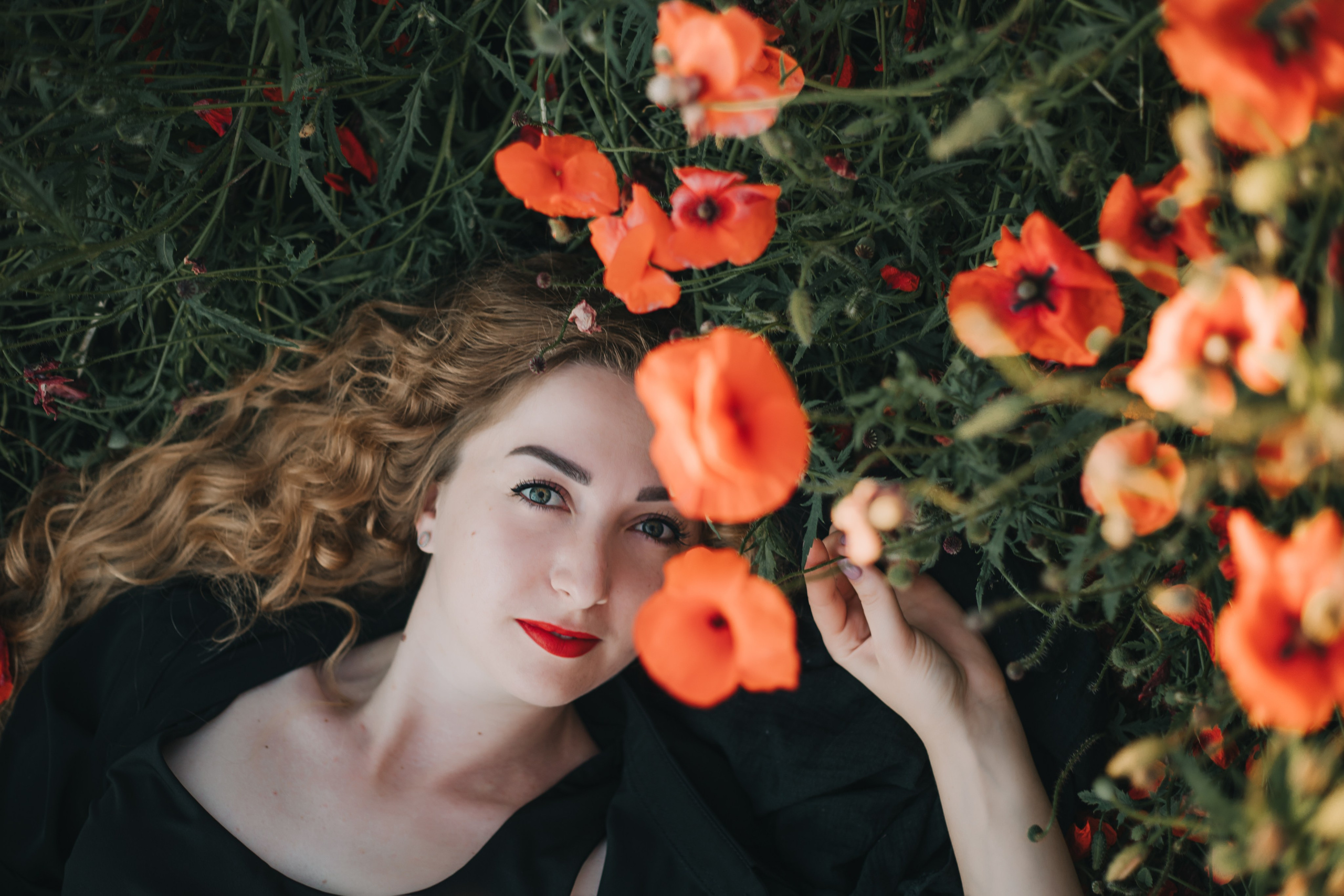 Фотосессия в маковом поле на закате. Свадебный и семейный фотограф в Краснодарском крае Мария Данилкина