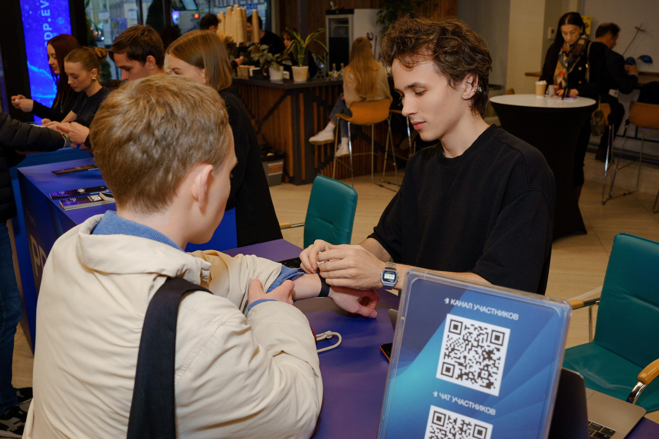 Репортажный фотограф на конференцию в Москве. Репортажный фотограф в Москве Саша Дружинина