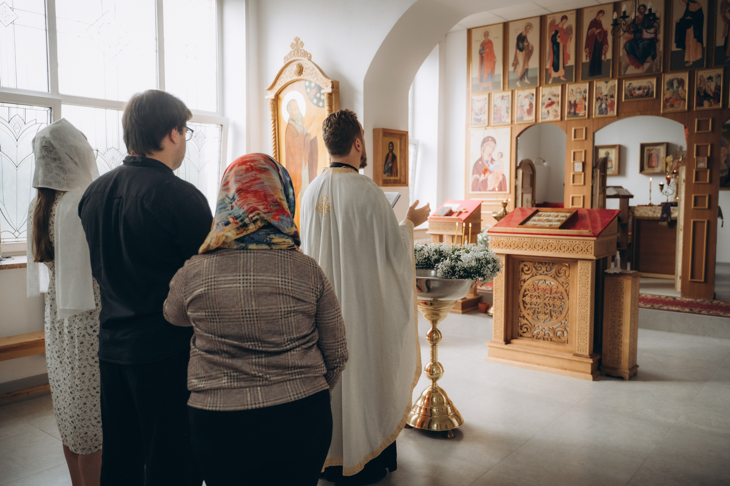 Крещение Ромы (Приход храма святой Равноапостольной княгини Ольги). Семейный фотограф в Минске Дарья Дреко