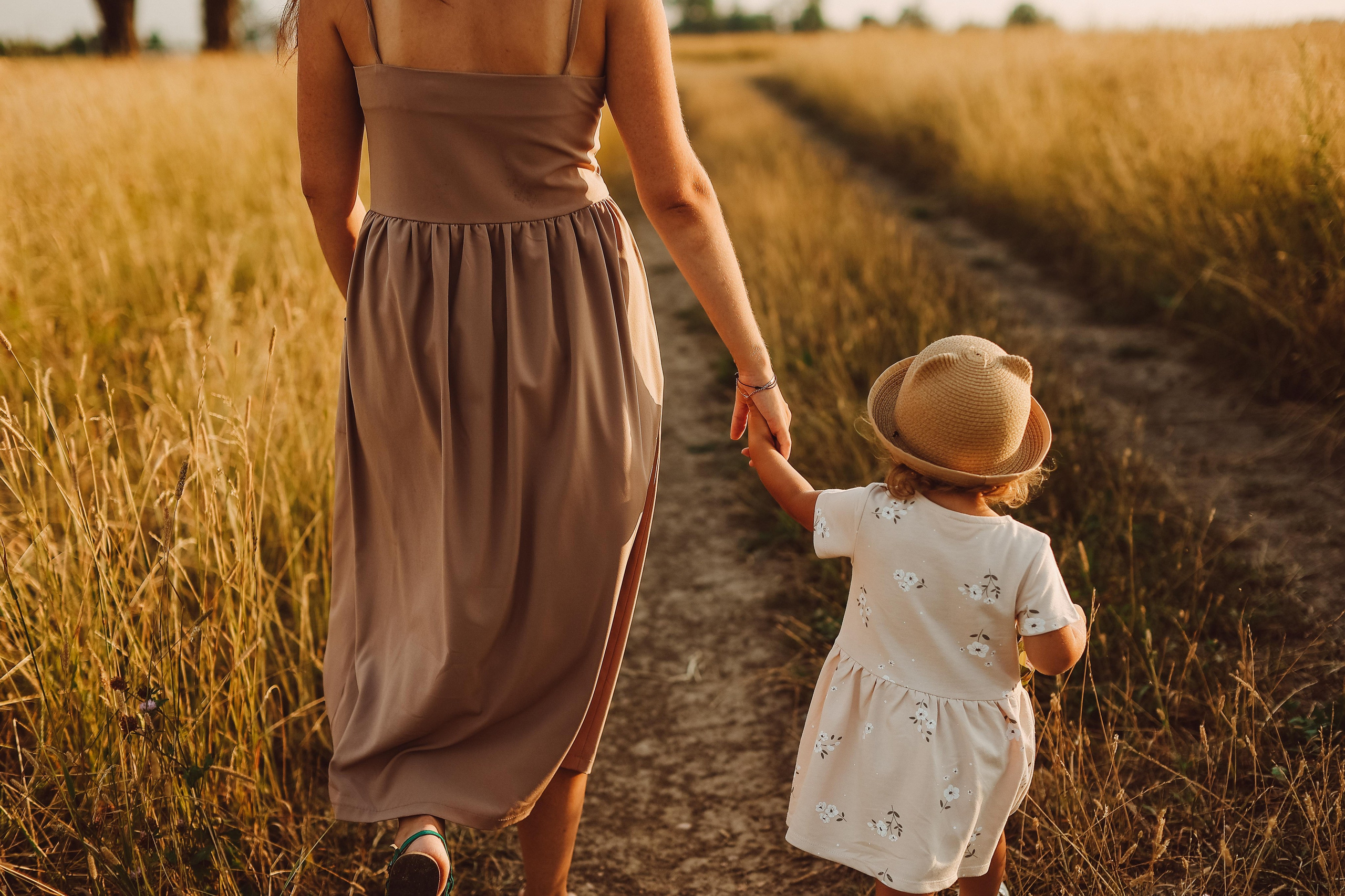 У дуба. Фотограф Алена Малинина в Санкт-Петербурге Пушкин Питер СПб Семейные и детские фотосессии