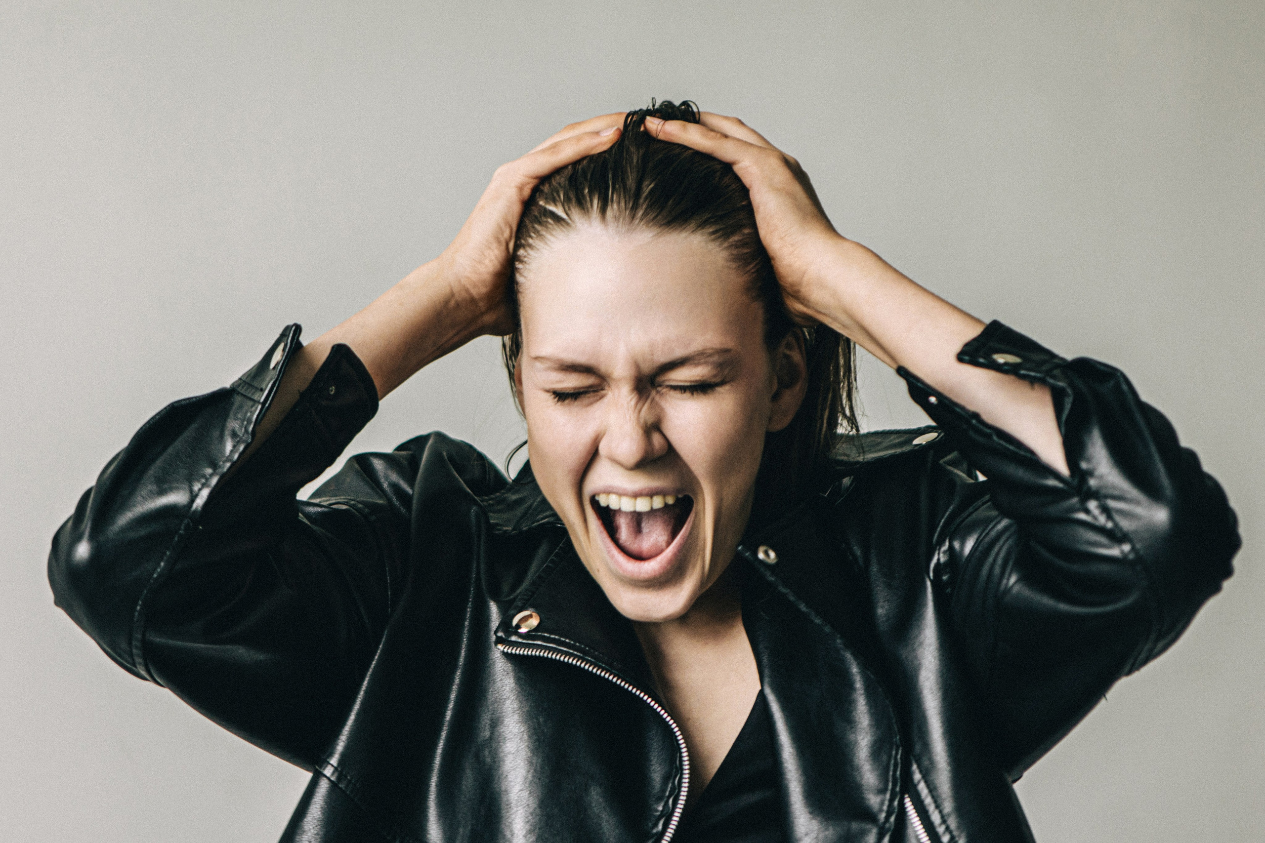 Оля. Главная