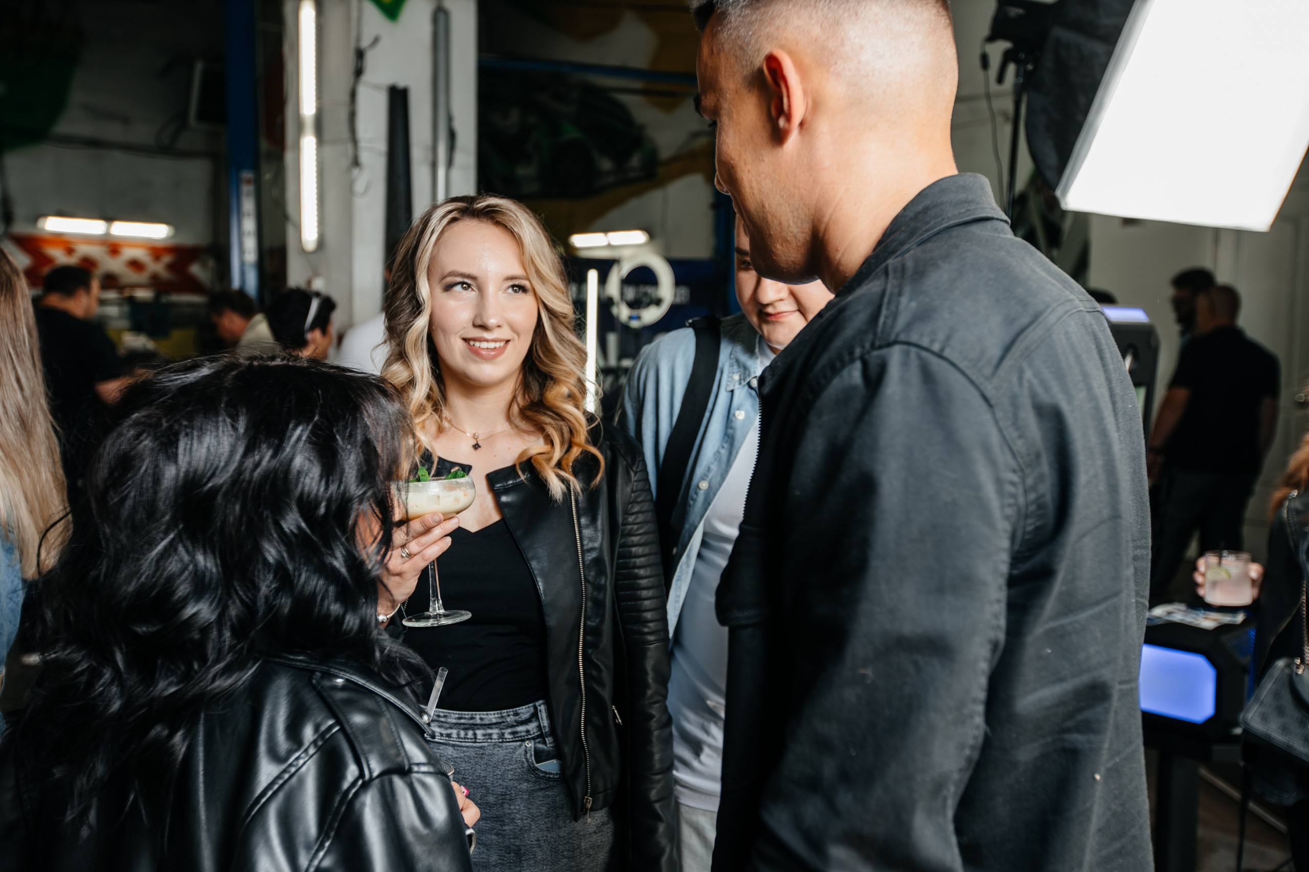 Анна & Евгений проект «Четыре свадьбы» на Пятнице. Свадебный фотограф Барнаул Алексей Павлов