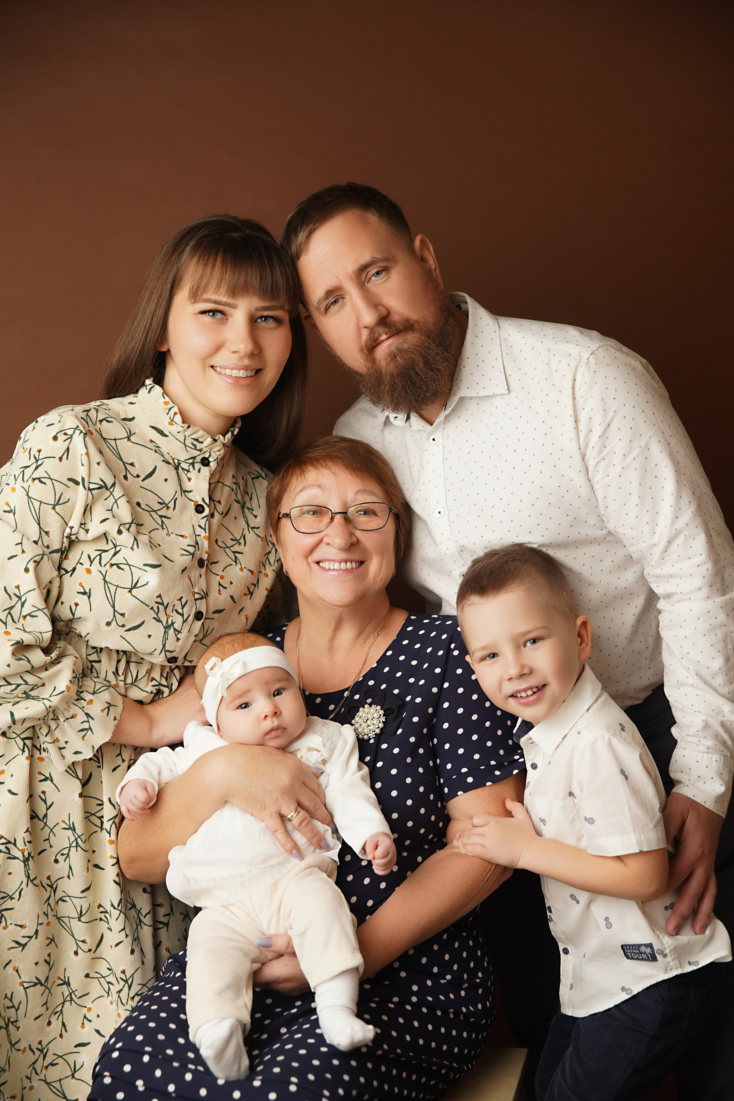 Портретная фотосессия. Фотограф новорожденных. Семейный и детский фотограф в городе Сургуте