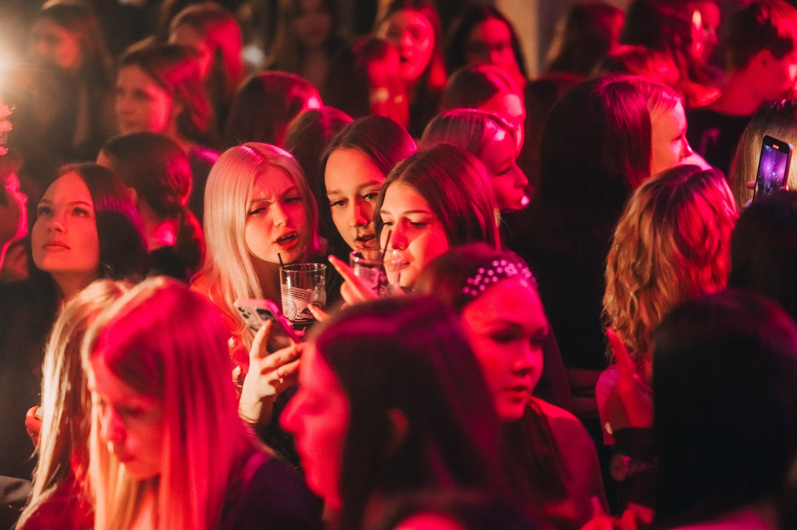 8 MARCH WOMENS DAY PARTY. Фотограф в Кемерово Владислав Шульц