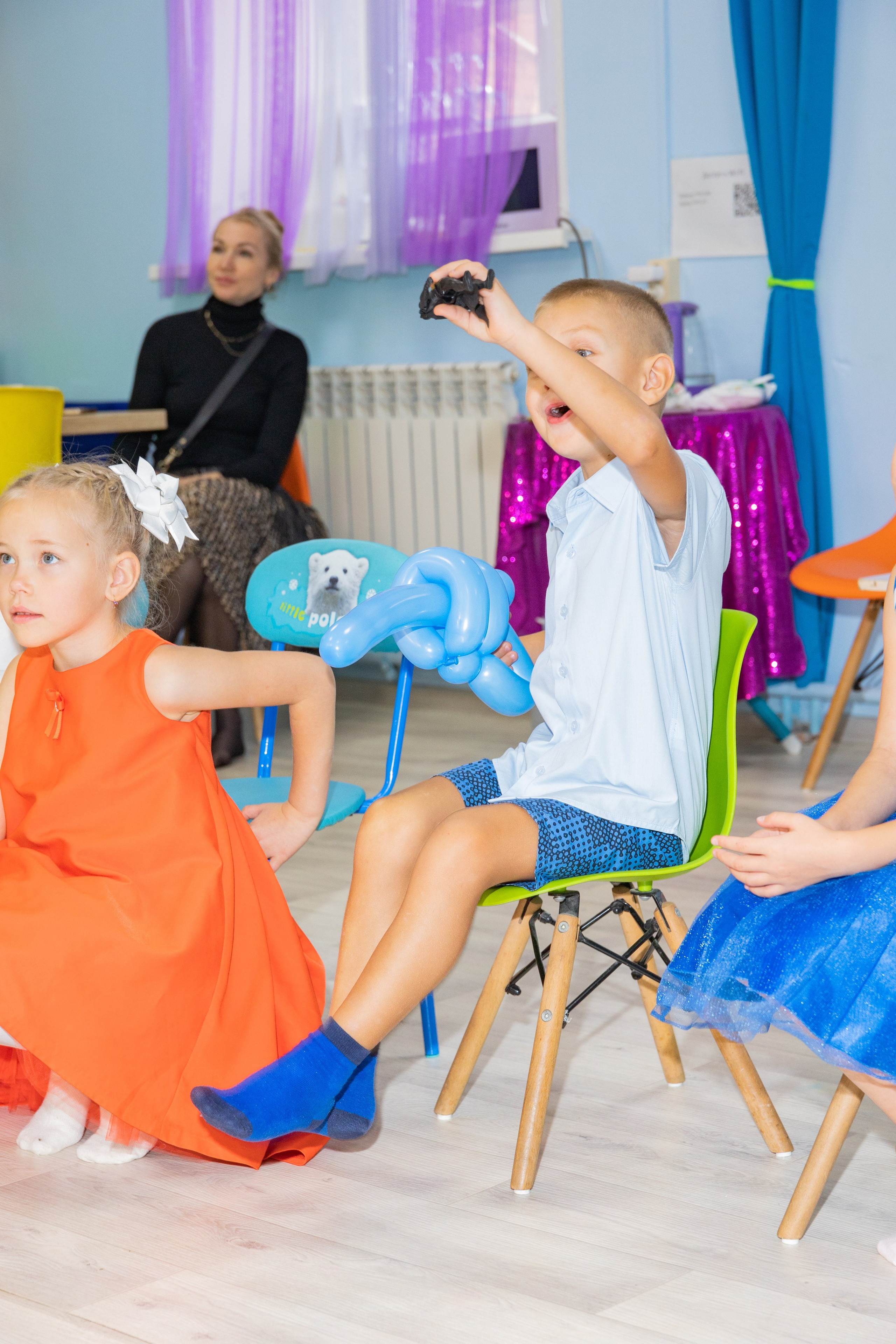 День Рождение в детском центре Качели. Выпускные альбомы во Владивостоке