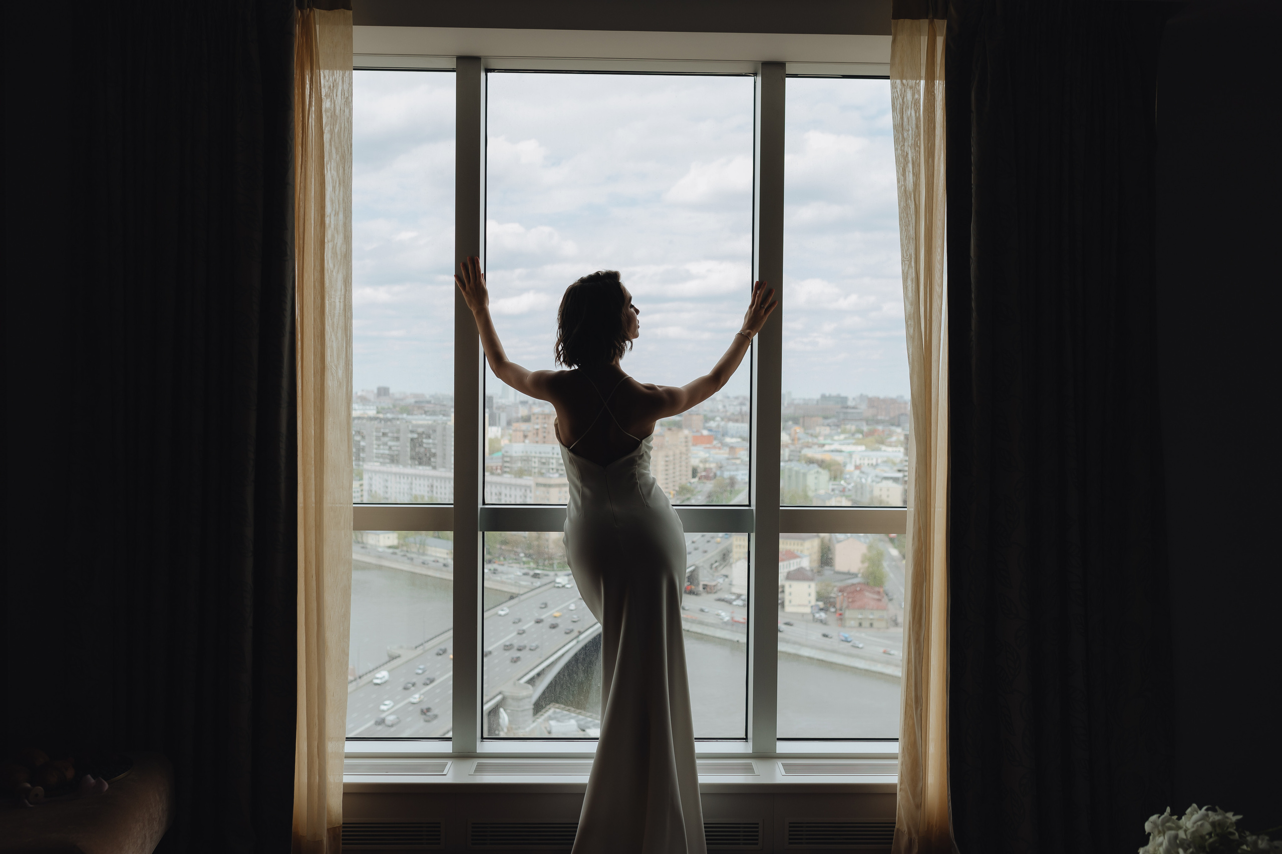 Утро в отеле (2021). Свадебный и семейный фотограф в Москве Яна Шувалова