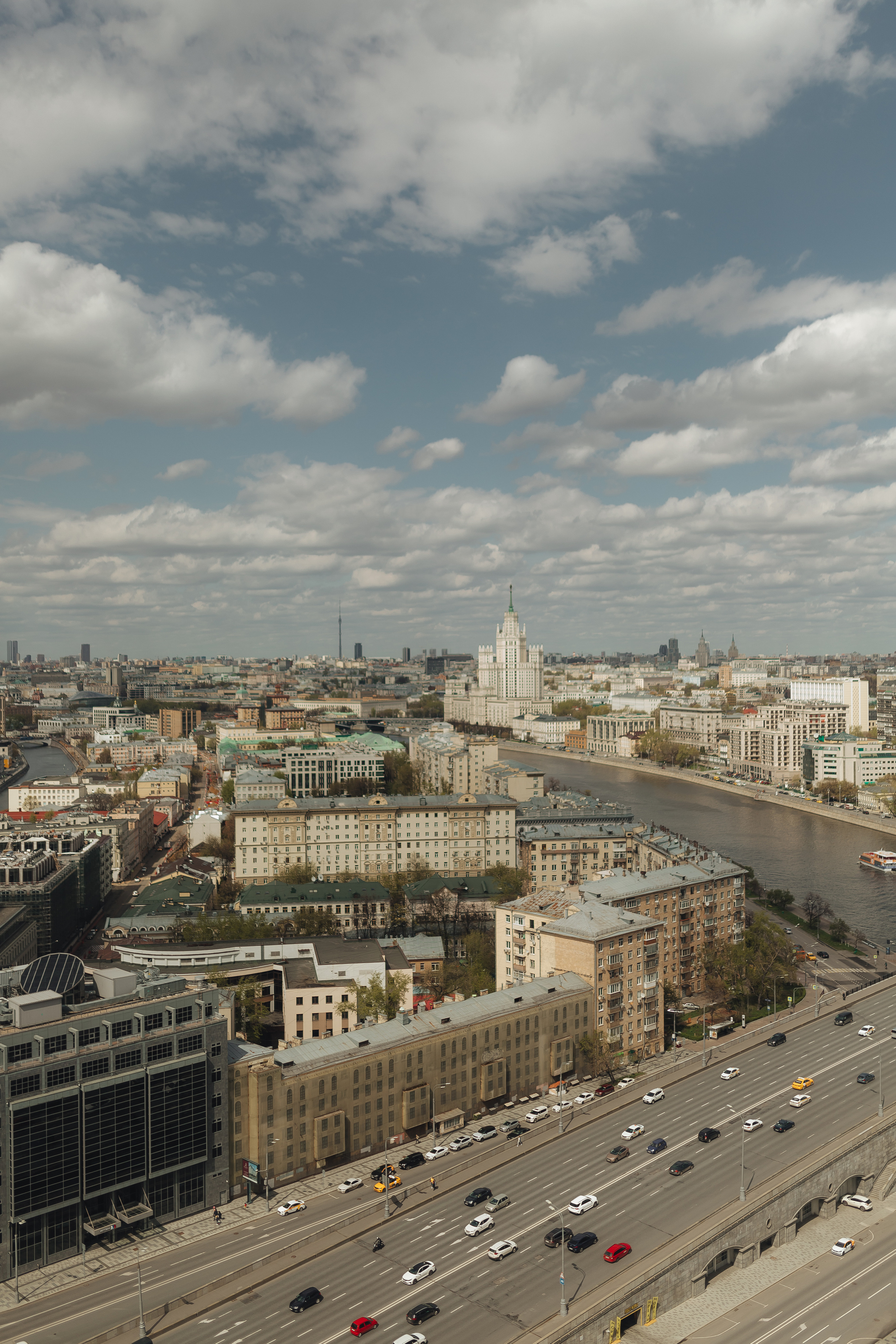 Утро в отеле (2021). Свадебный и семейный фотограф в Москве Яна Шувалова