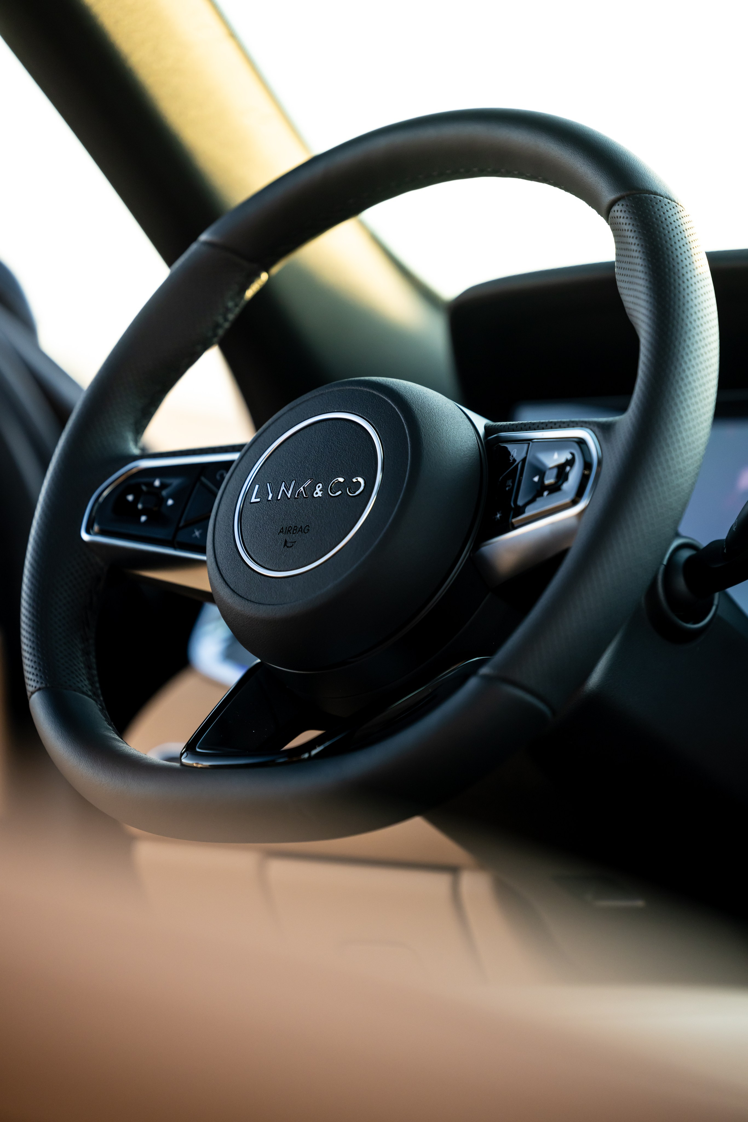 Тест-драйв LYNK & CO. Кристина Шнайдер репортажный фотограф Алматы