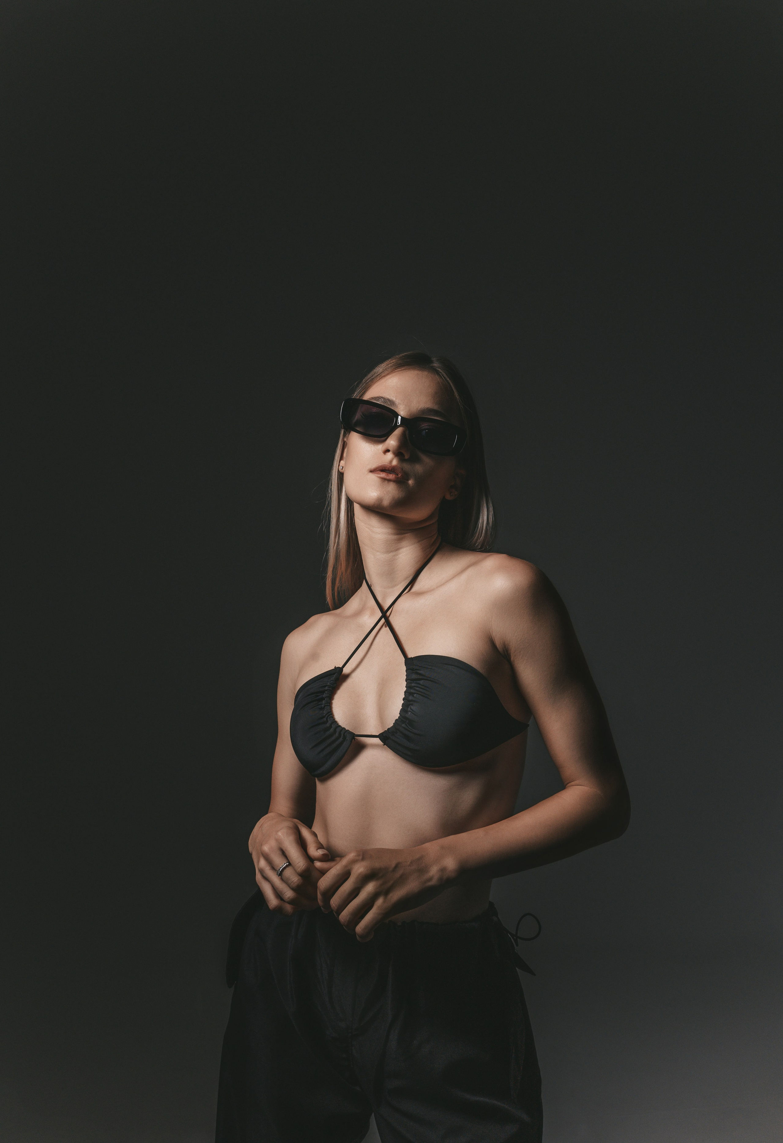 Черное в красном…. Мария Добычина — профессиональный фотограф Крыма, Ялты и Севастополя