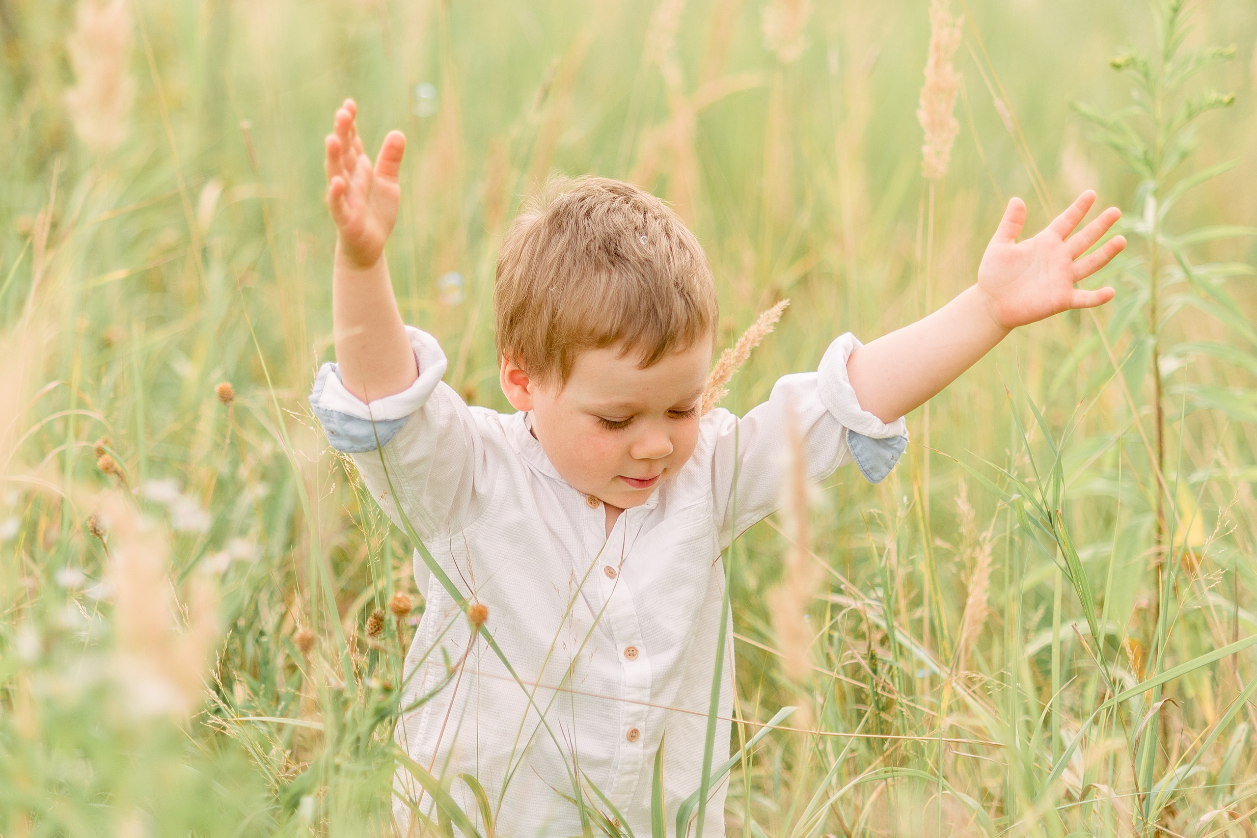 В поле. Фотограф Юлия Попова