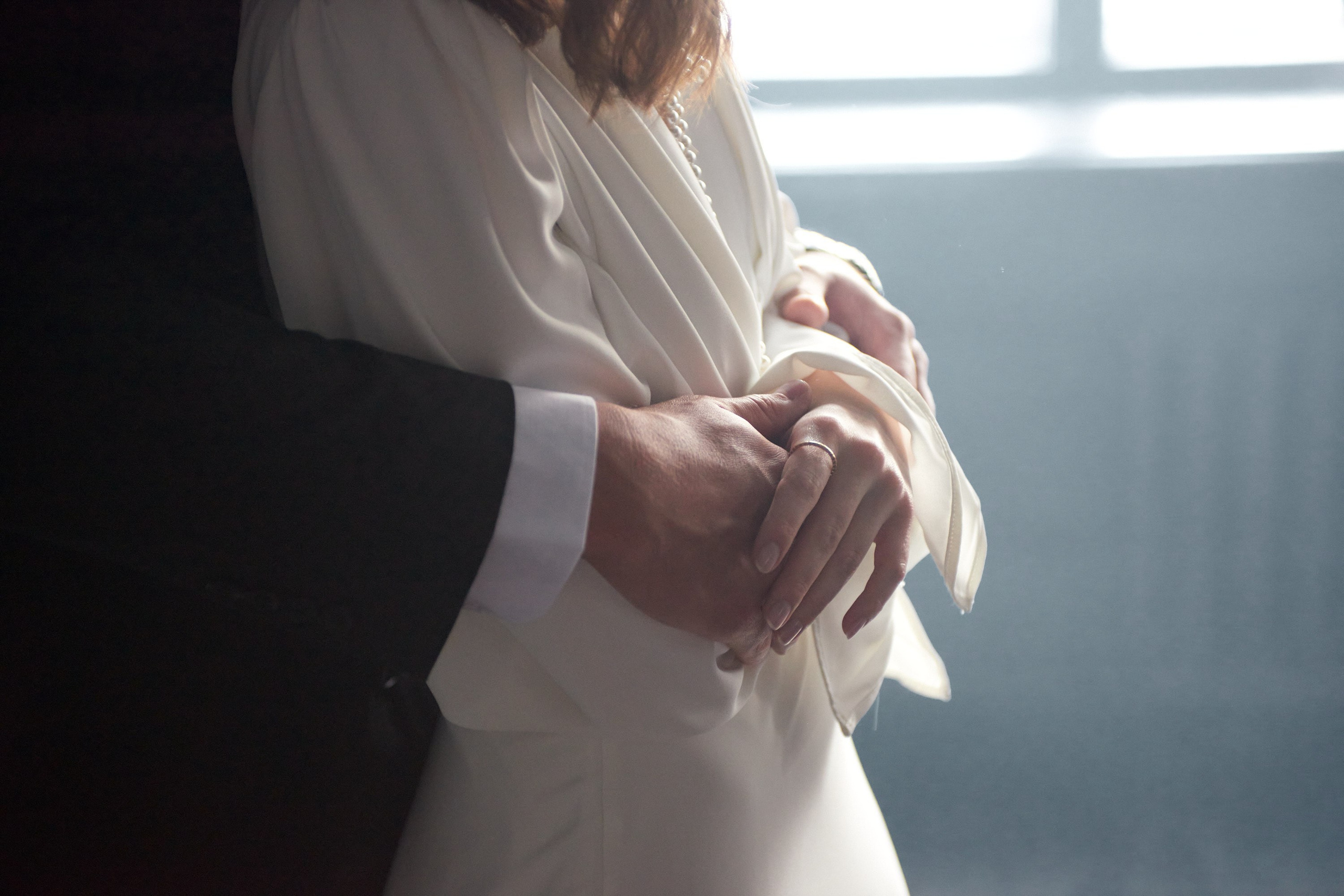 Свадебная фотосессия с борзыми в фотостудии