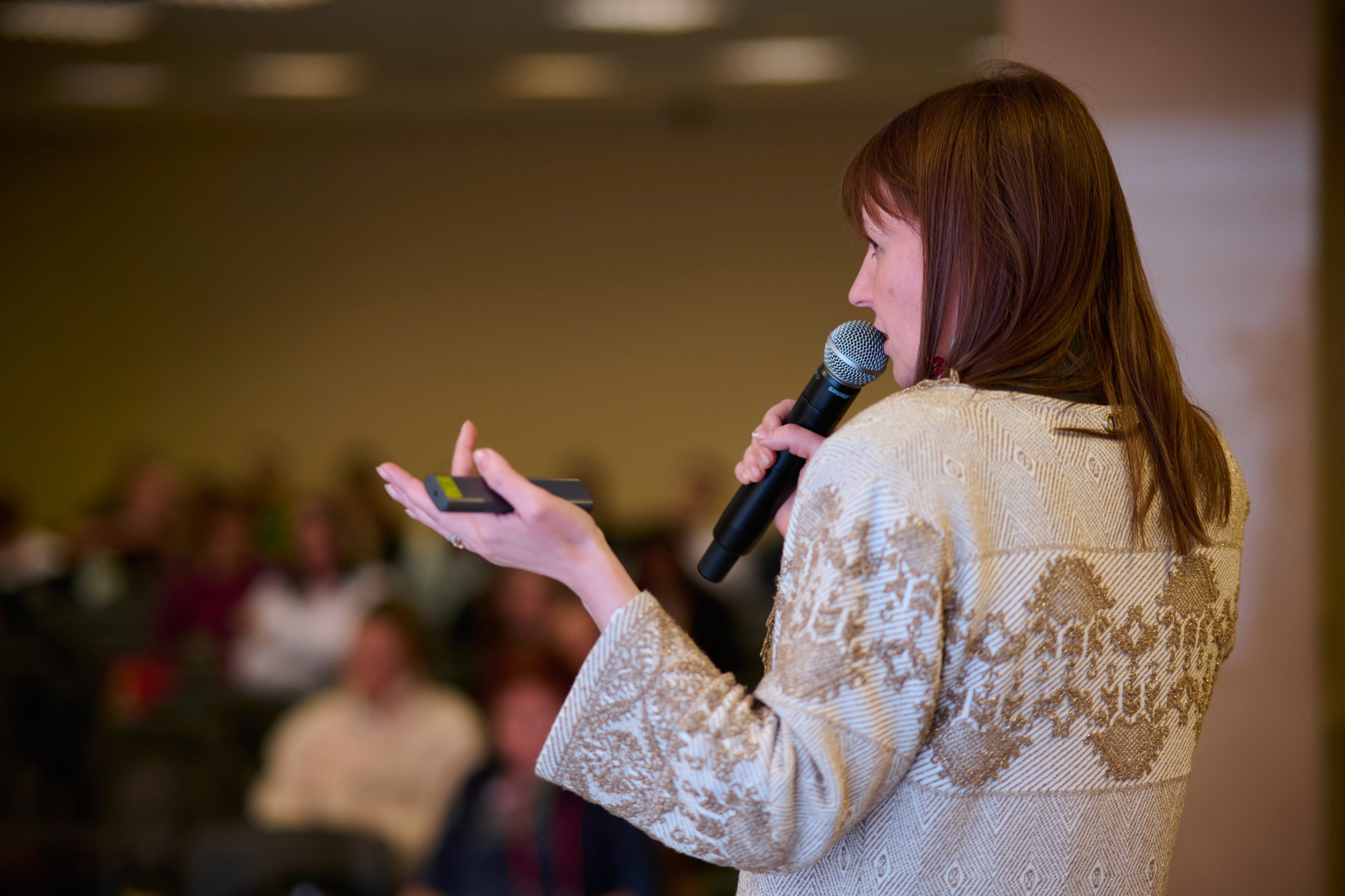 Upgrade Retail Весна 2025. Репортажный фотограф в Москве и Санкт-Петербурге — Профессиональная съёмка мероприятий | Данила Золкин