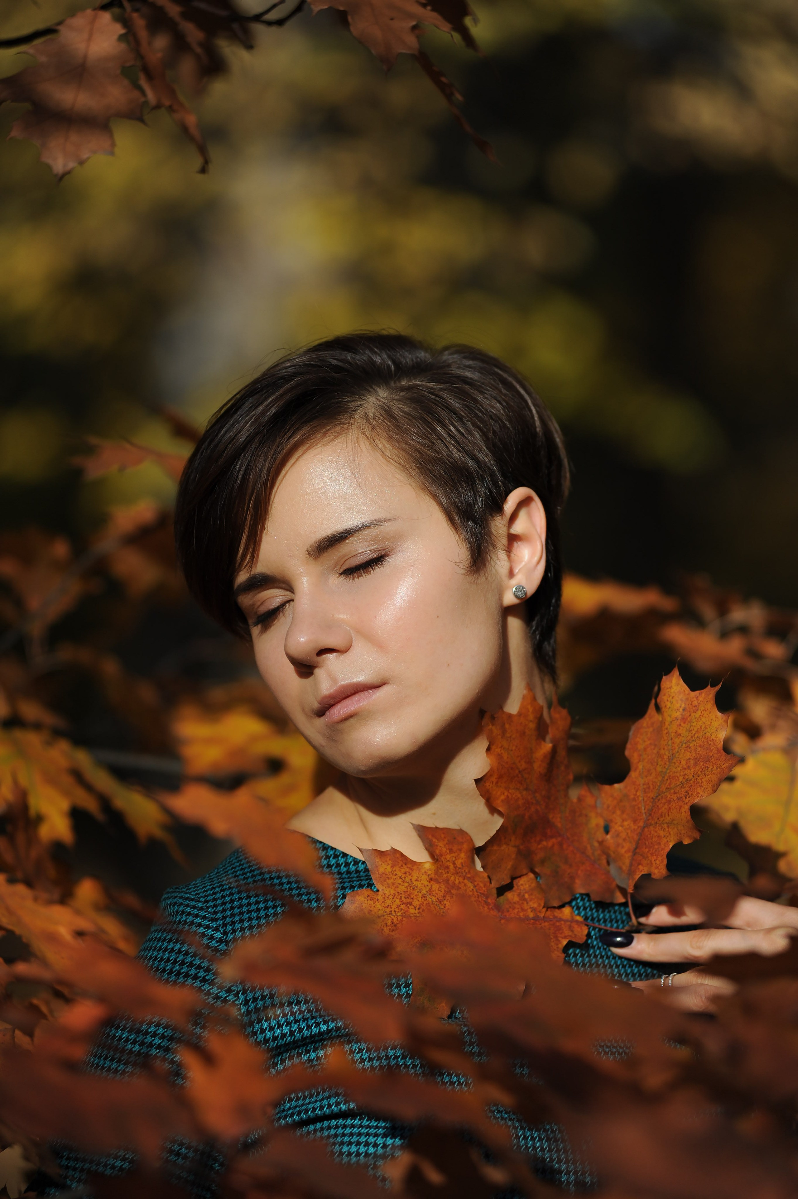 Концептуальный портрет женщины в авторском художественном стиле.