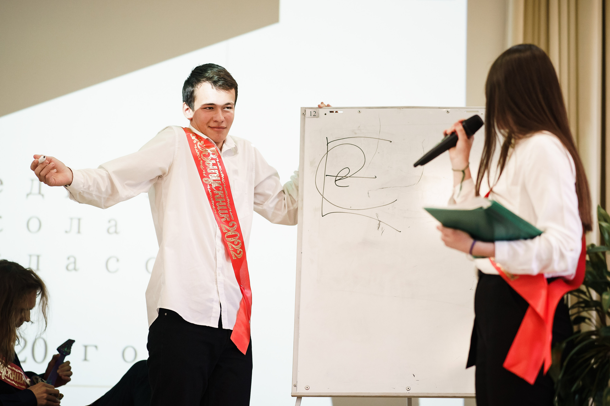 Последний звонок — 18 школа г. Ярославль. Репортажный фотограф Сергей Сажин г. Ярославль