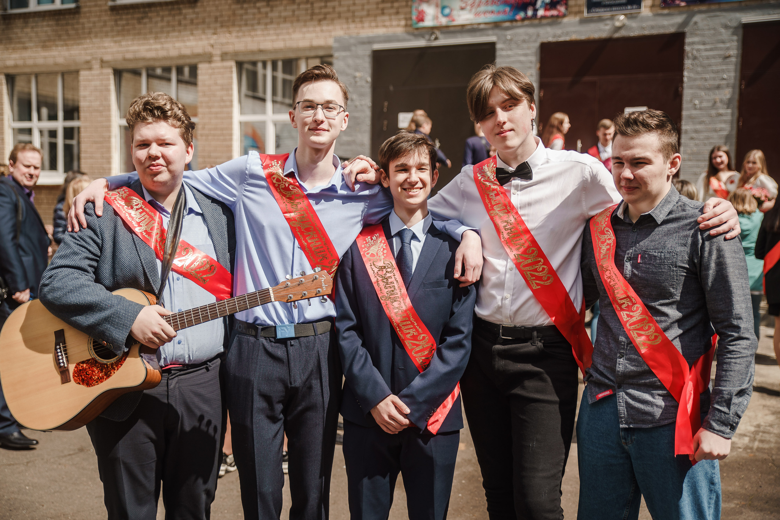 Последний звонок — 18 школа г. Ярославль. Репортажный фотограф Сергей Сажин г. Ярославль