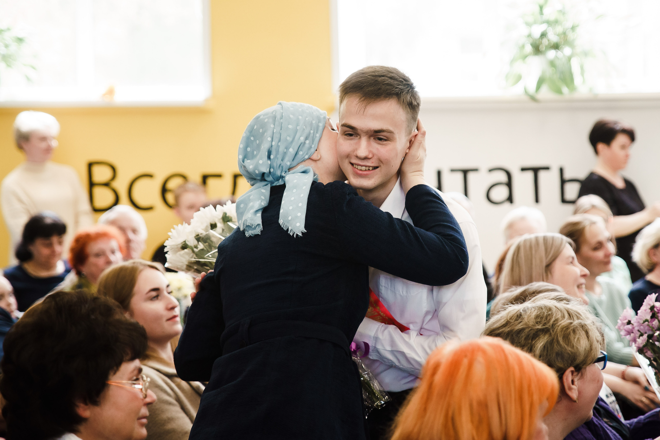 Последний звонок — 18 школа г. Ярославль. Репортажный фотограф Сергей Сажин г. Ярославль