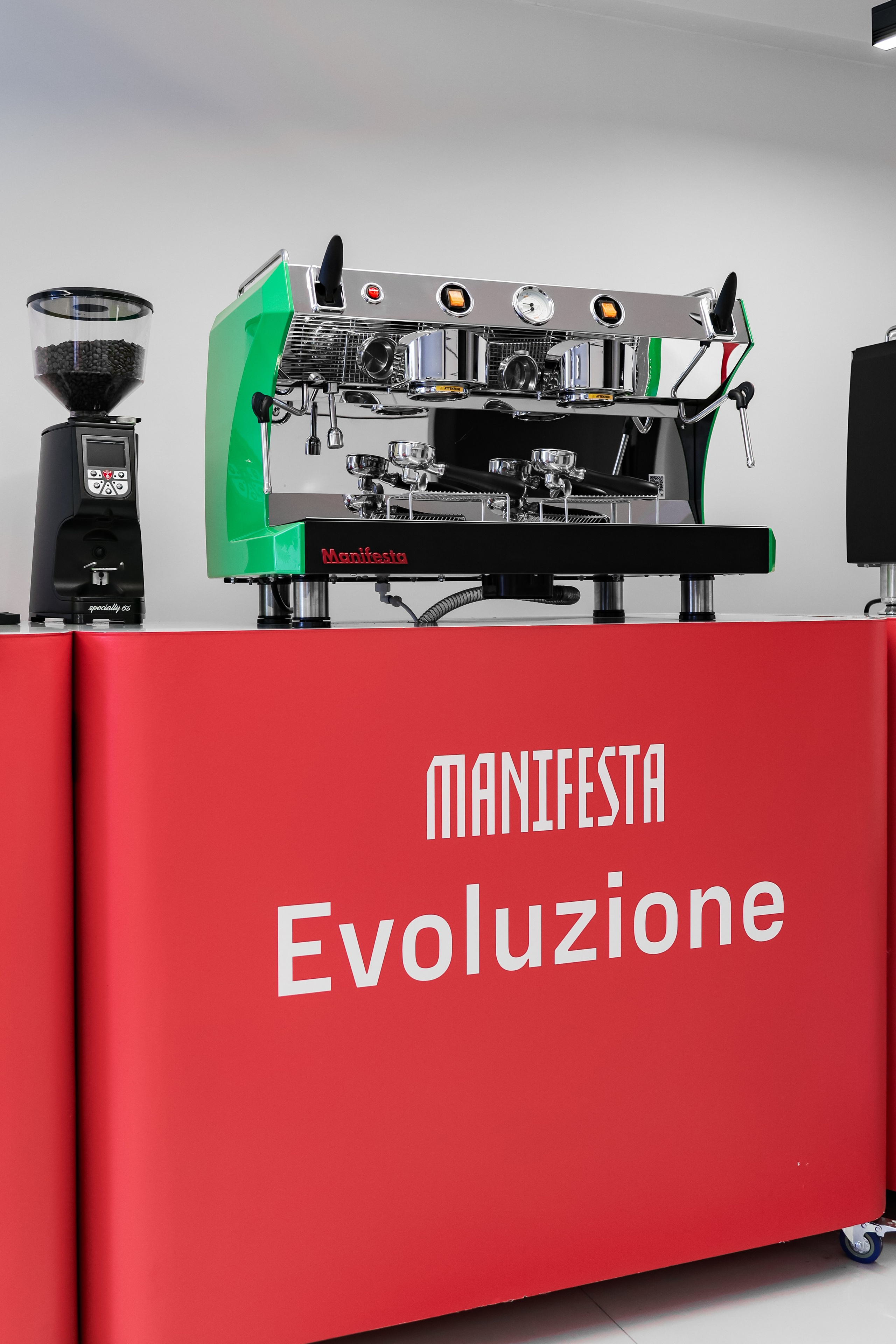 COFFEE MACHINES FOR MARKETPLACE. Mixturecaptures