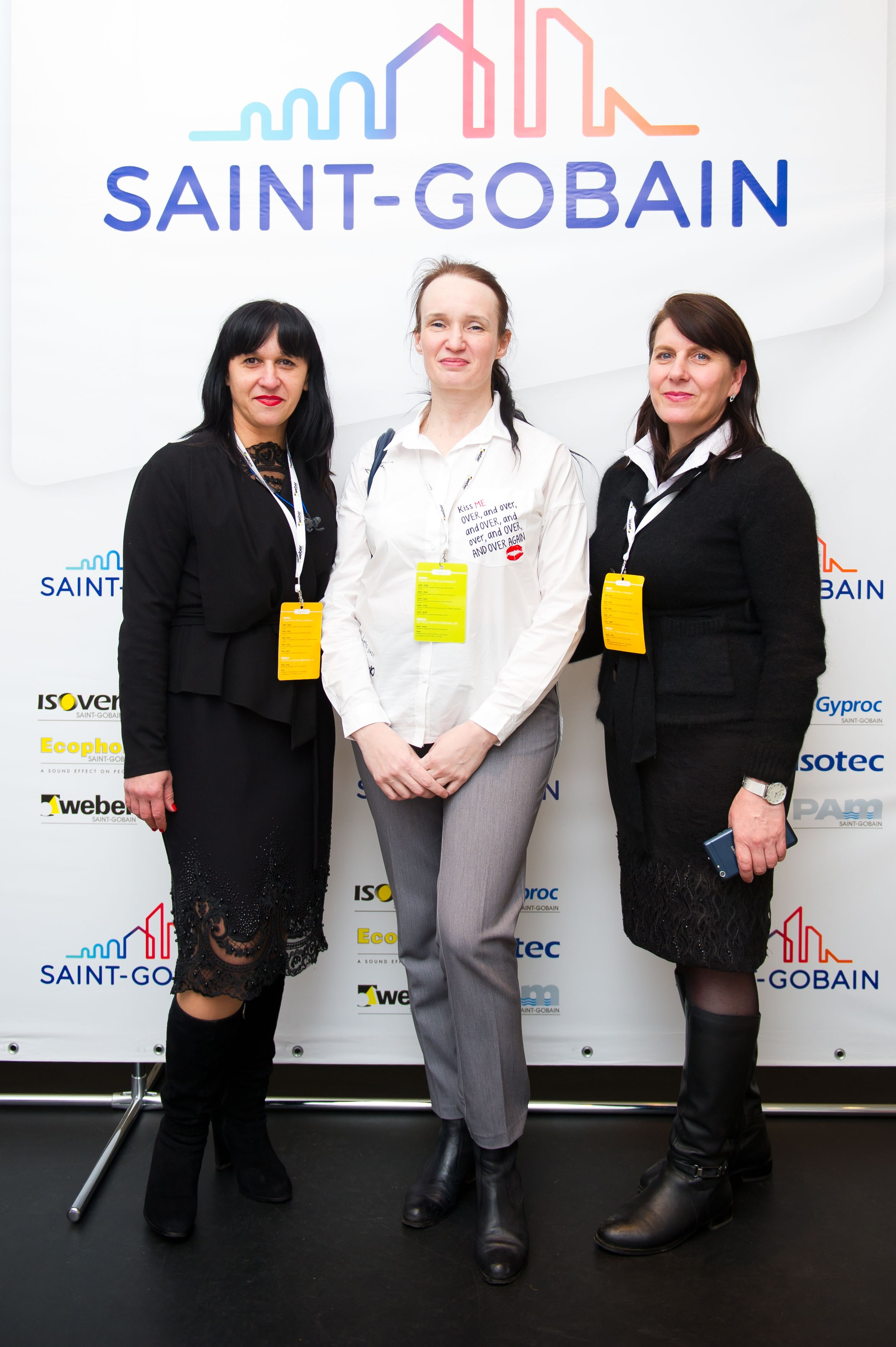 Saint-Gobain демонстрационный центр. Встреча блогеров и представителей фирмы. Репортажный фотограф и видеограф Слава Думчев. Тимбилдинги, отчетники, корпоративы