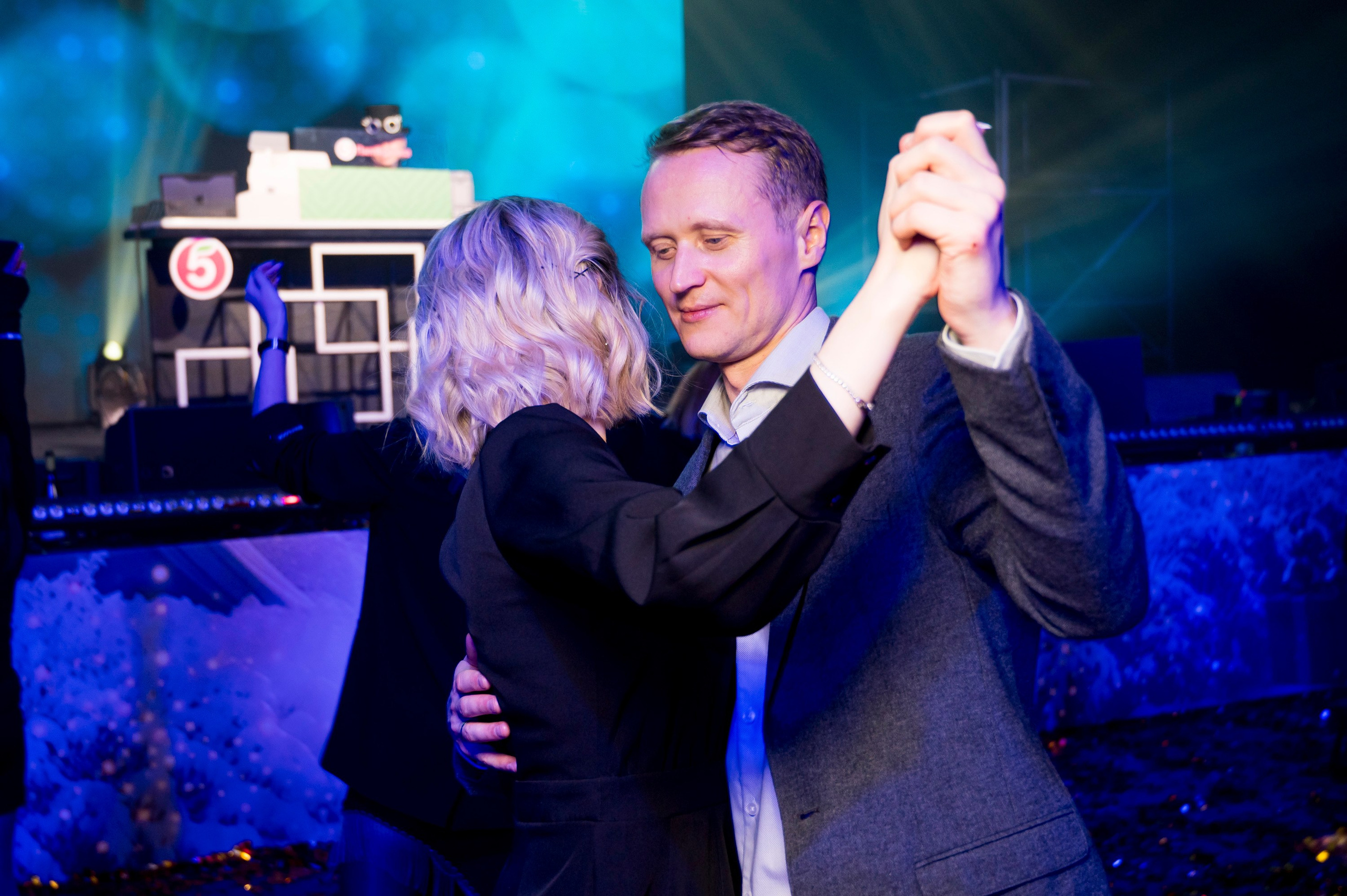 Новогодний корпоратив «Пятерочка». Репортажный фотограф и видеограф Слава Думчев. Тимбилдинги, отчетники, корпоративы