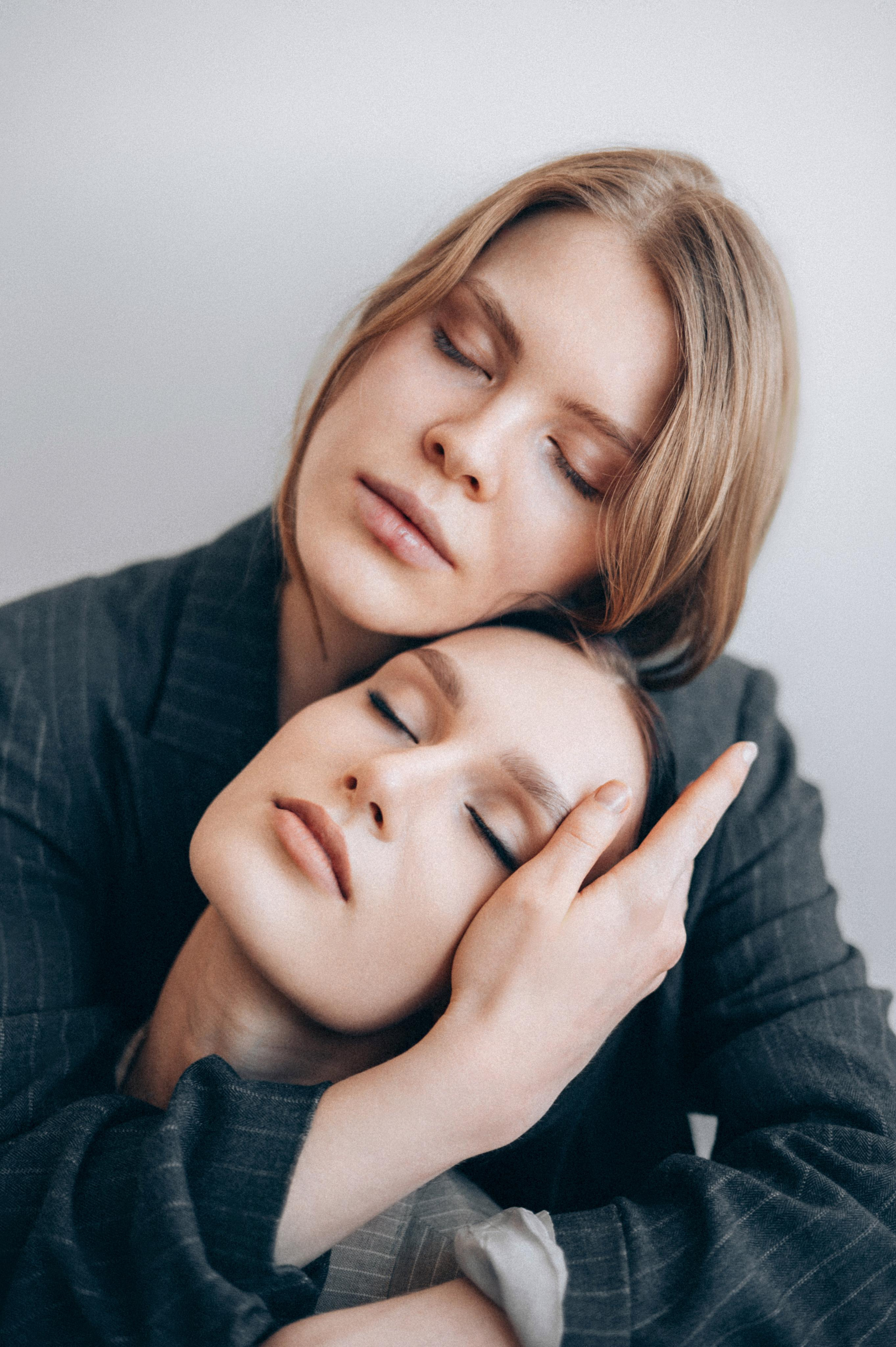 Фотосессия для Юли и Насти. Фотограф о любви в Перми Елена Кузовлева