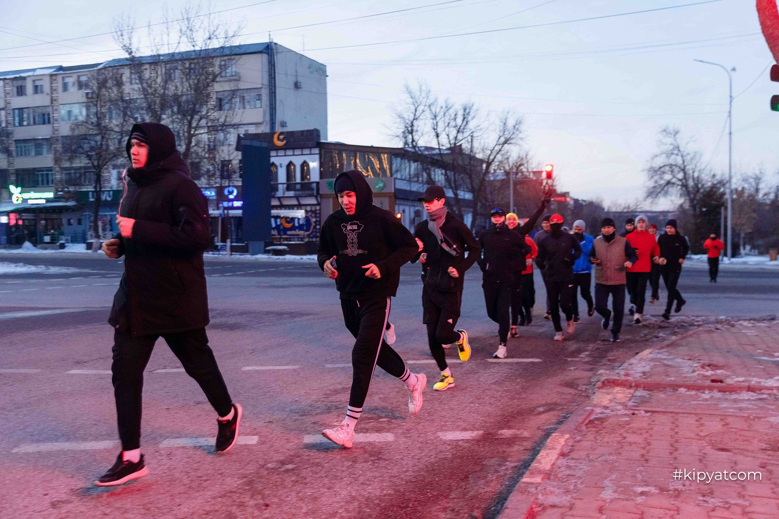 RUNHARD BY SPORTNATION