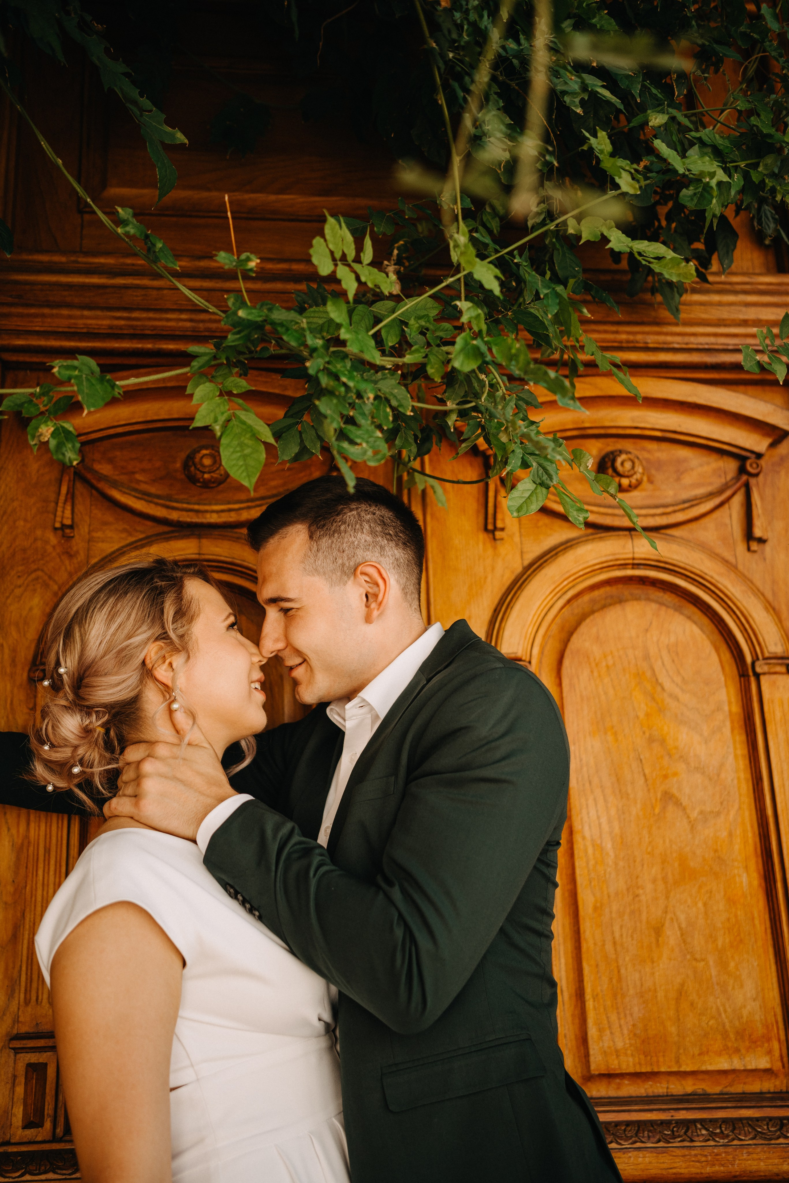 Свадебная прогулка Анны и Игоря. Портретный и свадебный фотограф в Тбилиси • xeniqo