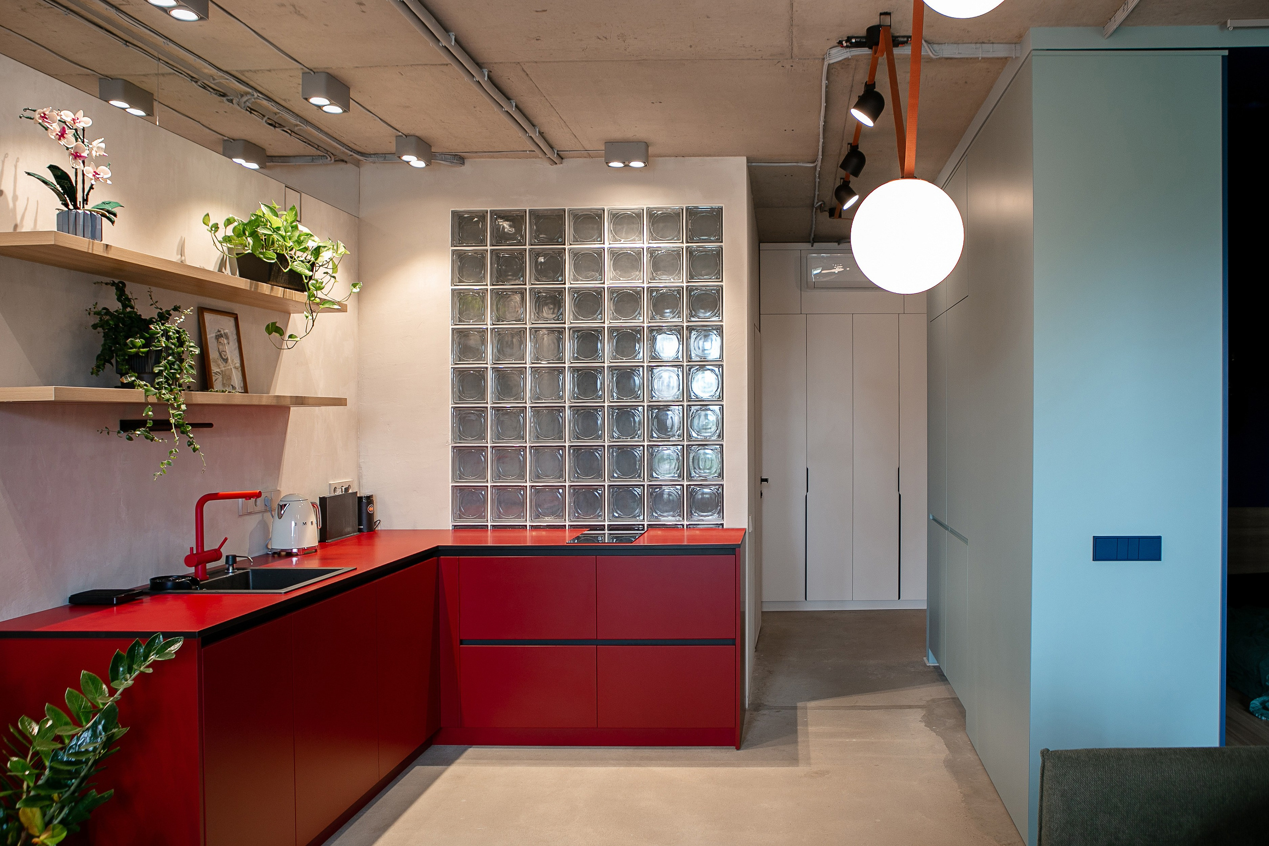 Интерьер ЖК Ирнест. Контент фотограф, съемка для маркетплейсов, фуд съемка и репортажи в Новосибирске Ралия Галеева