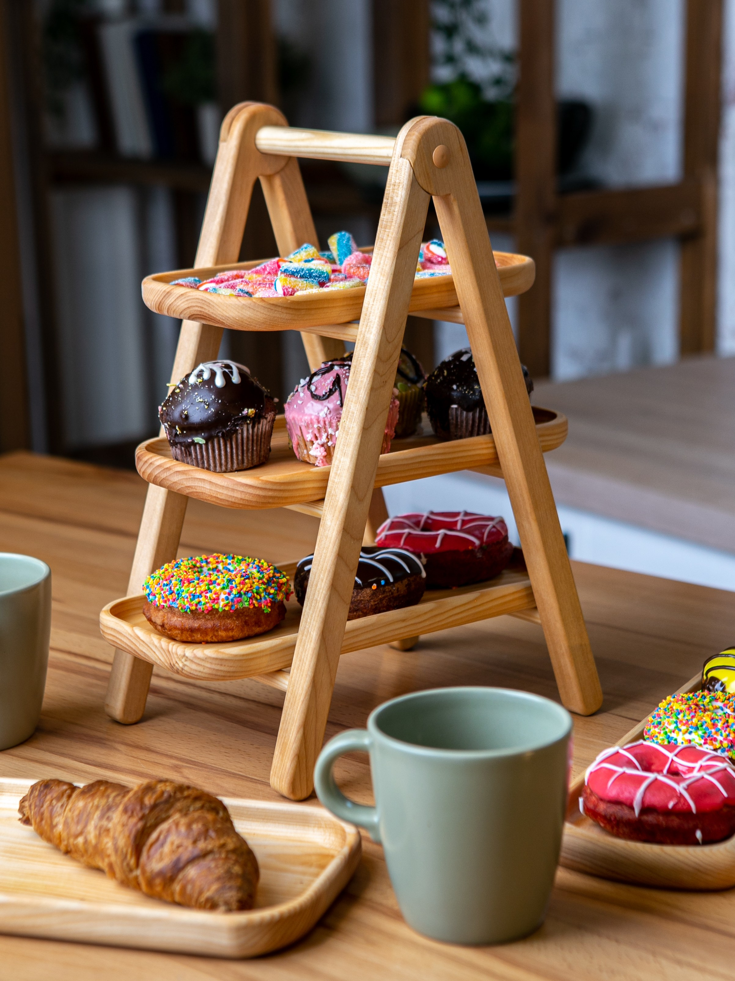 Подносы и этажерки. Контент фотограф, съемка для маркетплейсов, фуд съемка и репортажи в Новосибирске Ралия Галеева