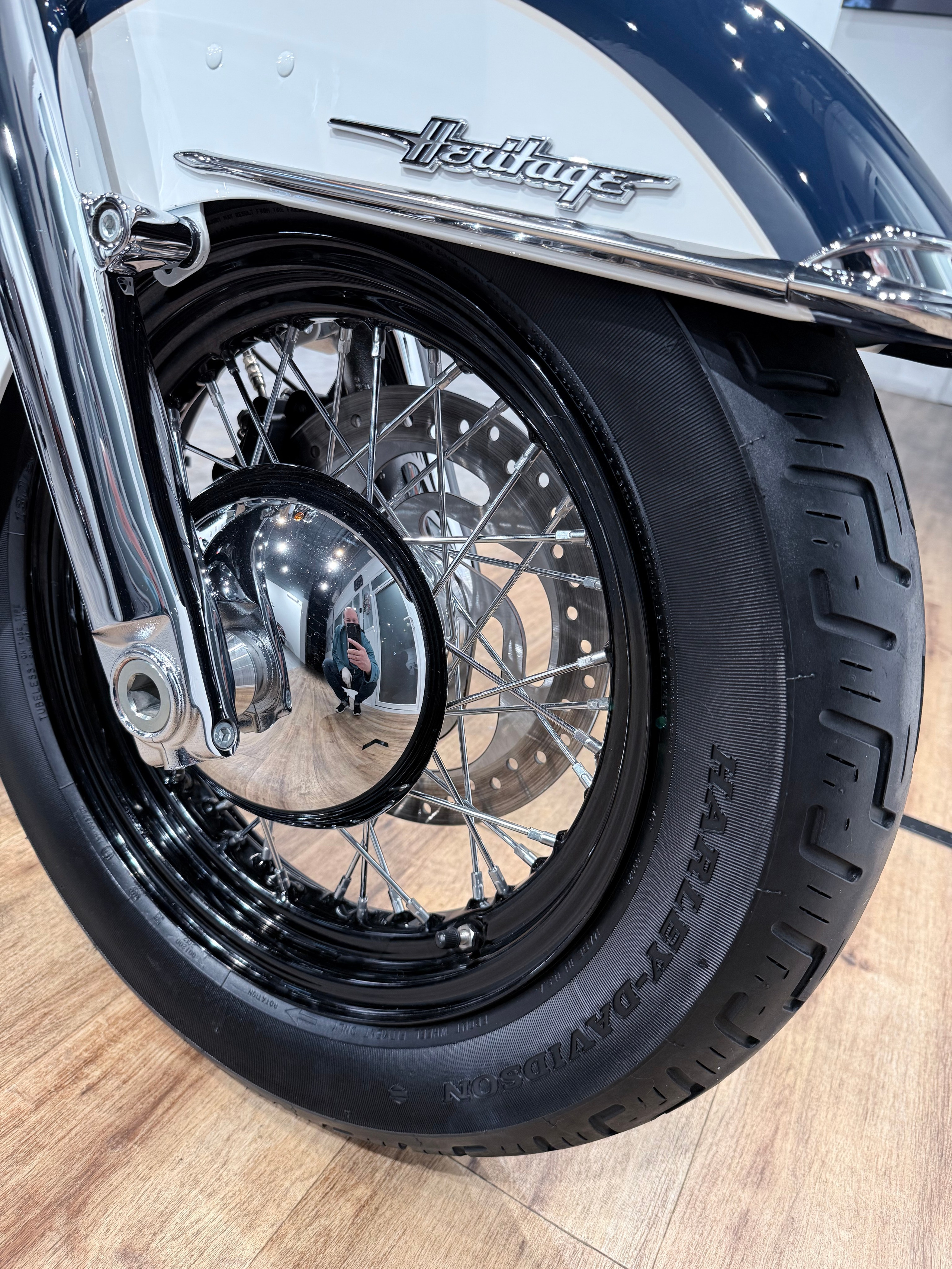 114 Heritage NEW (Billiard Blue & White). Hello Davidson, Москва. Только хорошие мотоциклы…