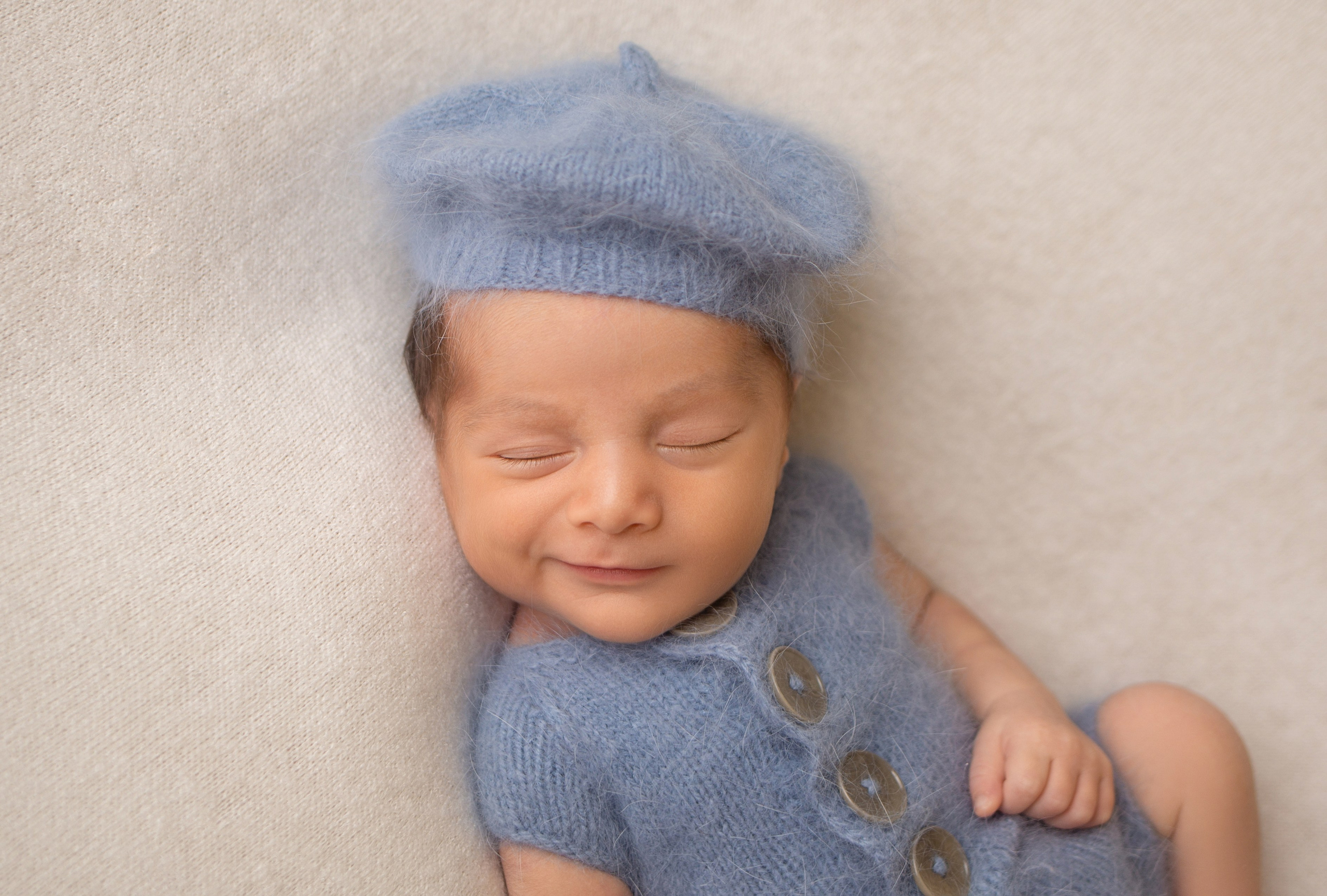 Ньюборн мальчики. Фотограф новорожденных, семейный, детский фотограф в Москве и Московской области