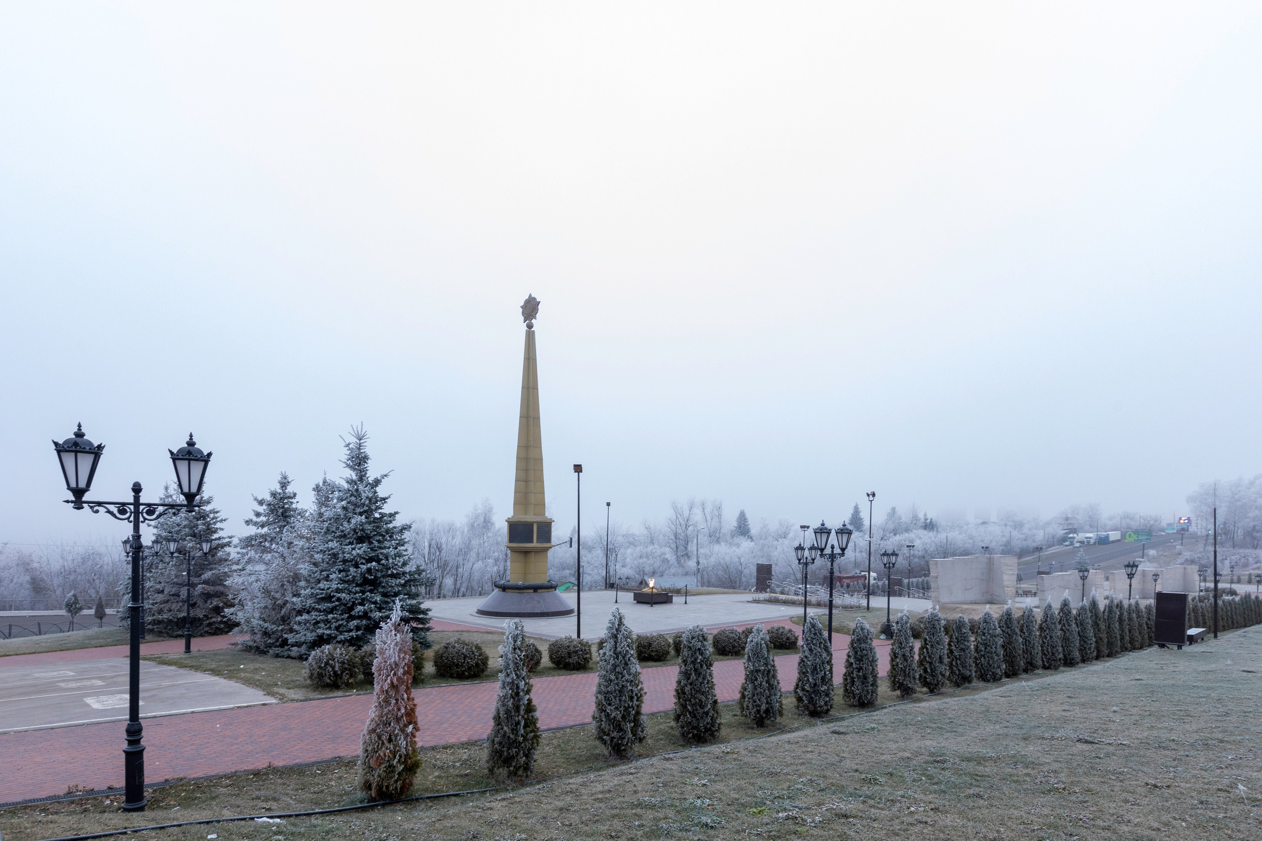 Иней — Менделеевский. Мемориалы Героям Великой Отечественной Войны. Фотограф в Туле Крупский АнДРей. Фотостудия «КАДР71» в Туле