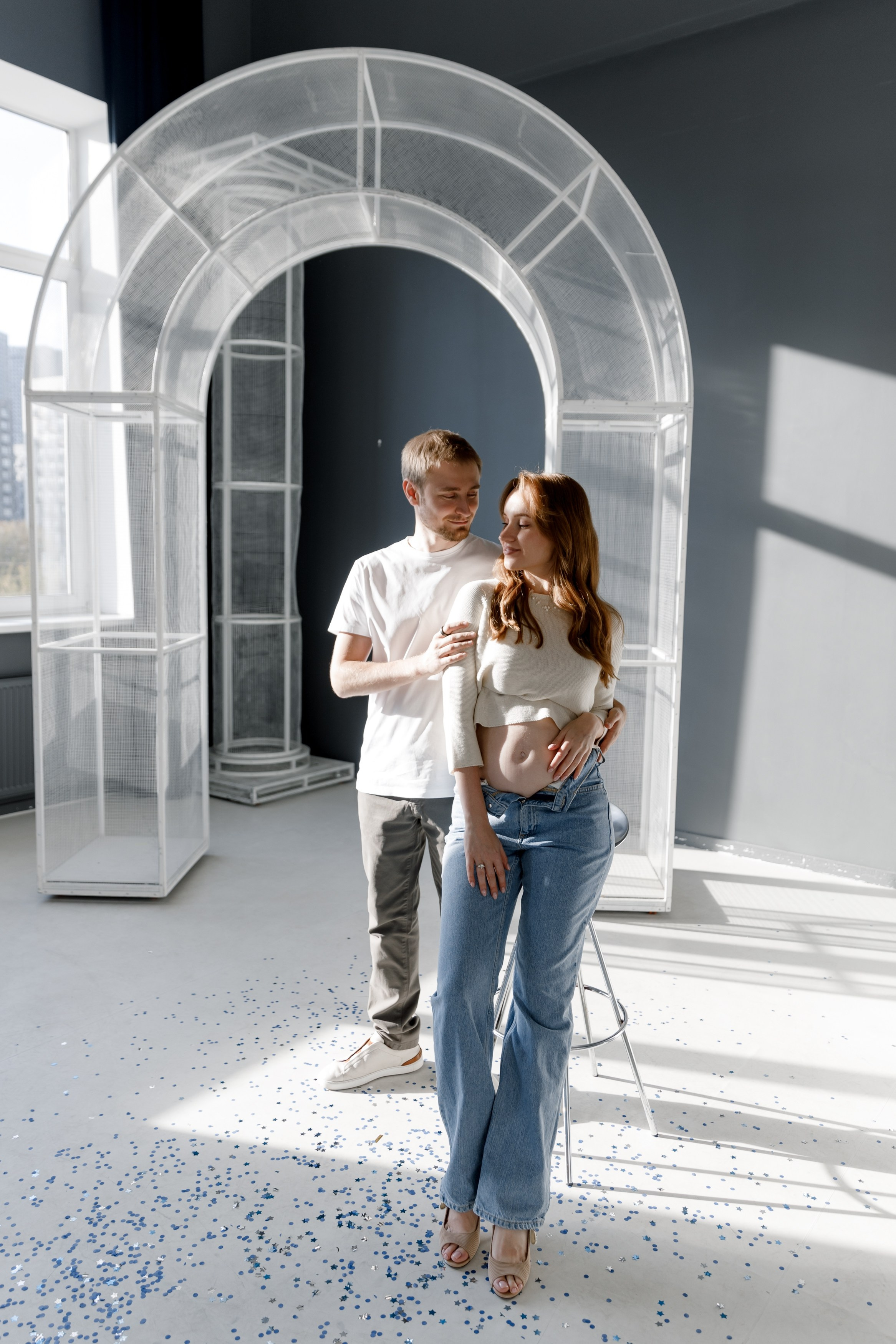 Julia’s pregnancy. Destination wedding photographer Mary Korenchuk