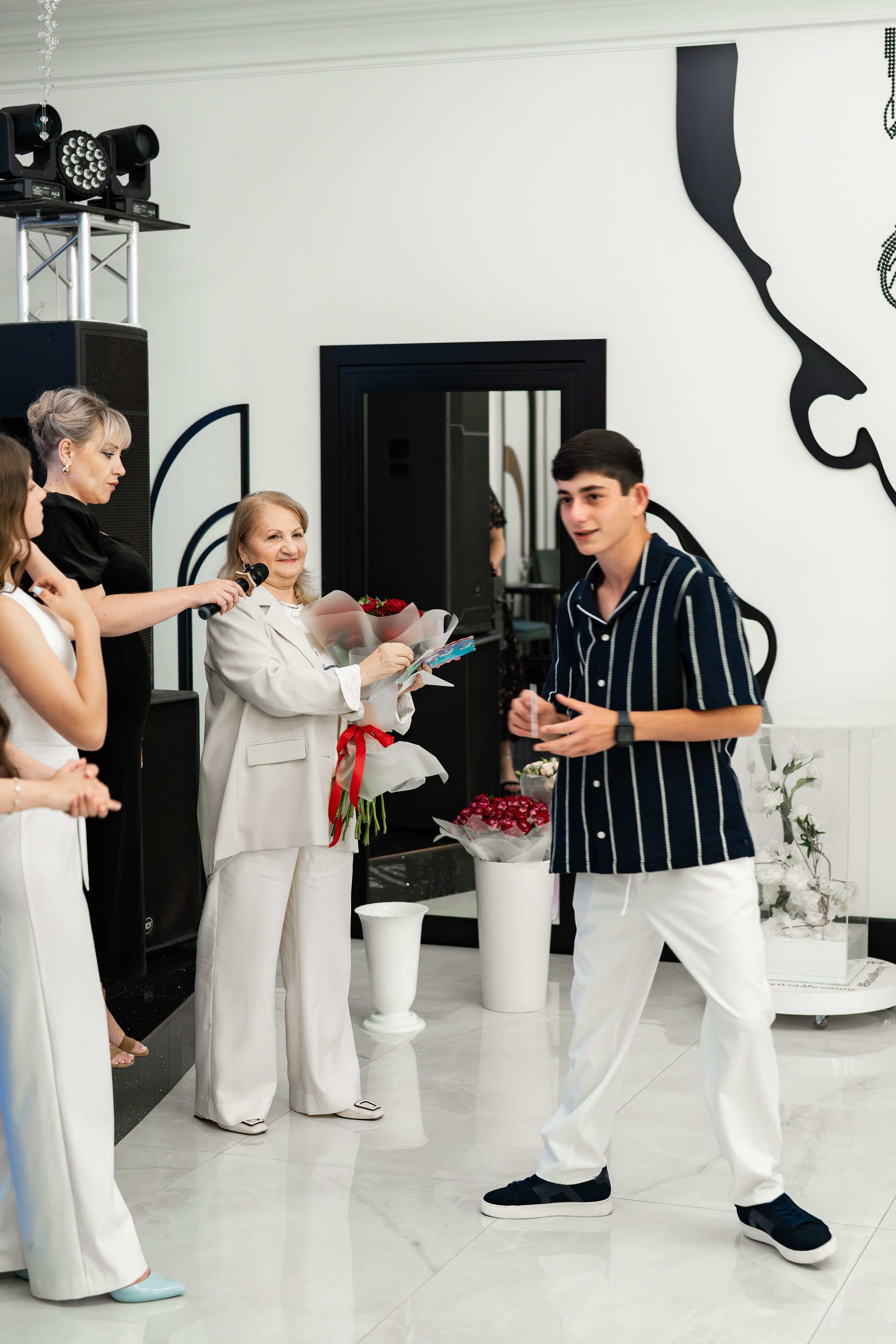 Школьный бал. Фотограф видеограф Геннадий Янбаев в Сочи, Краснодаре