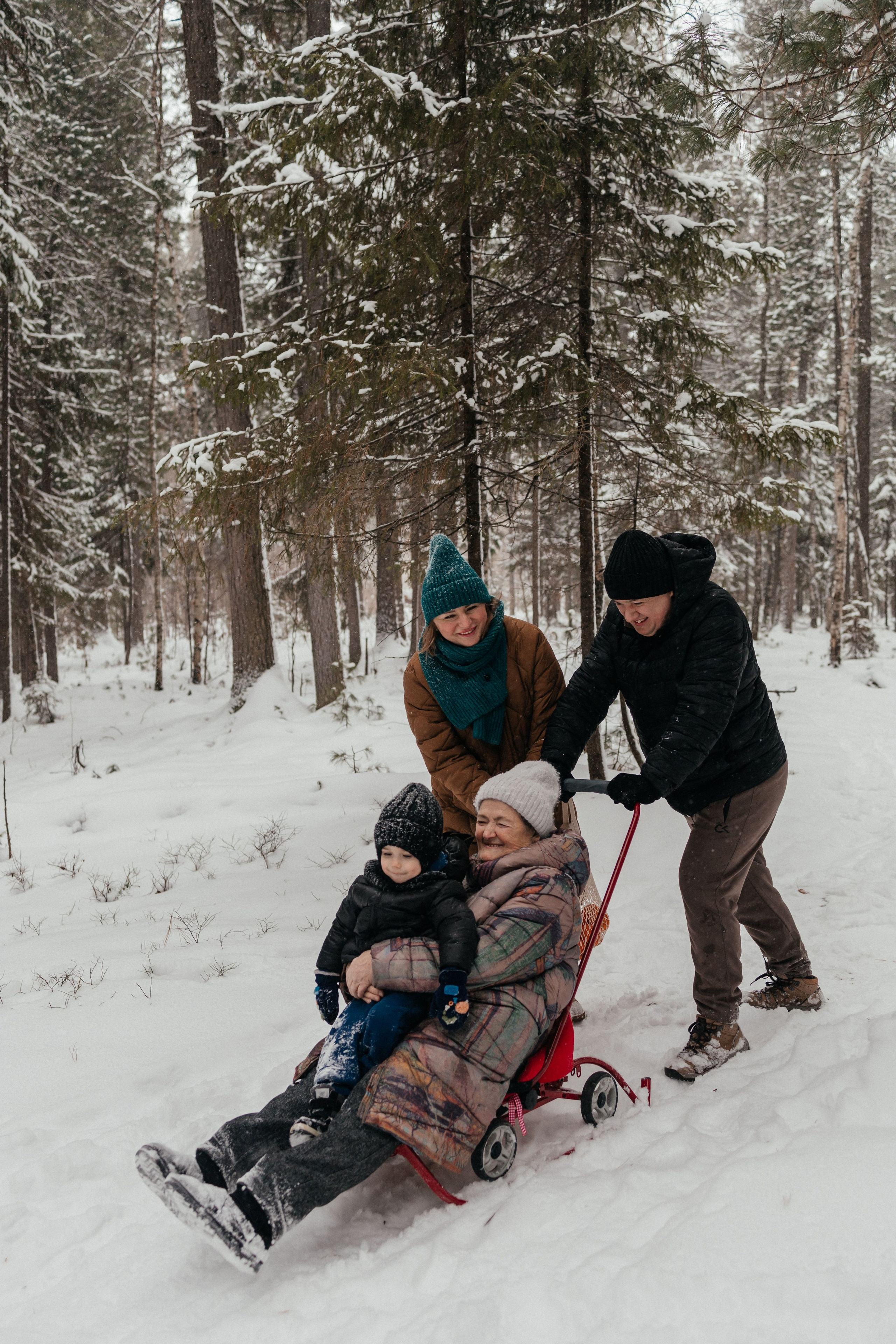 Семья Левашовых. Семейный фотограф Нижневартовск Тюмень Ефимова Ирина