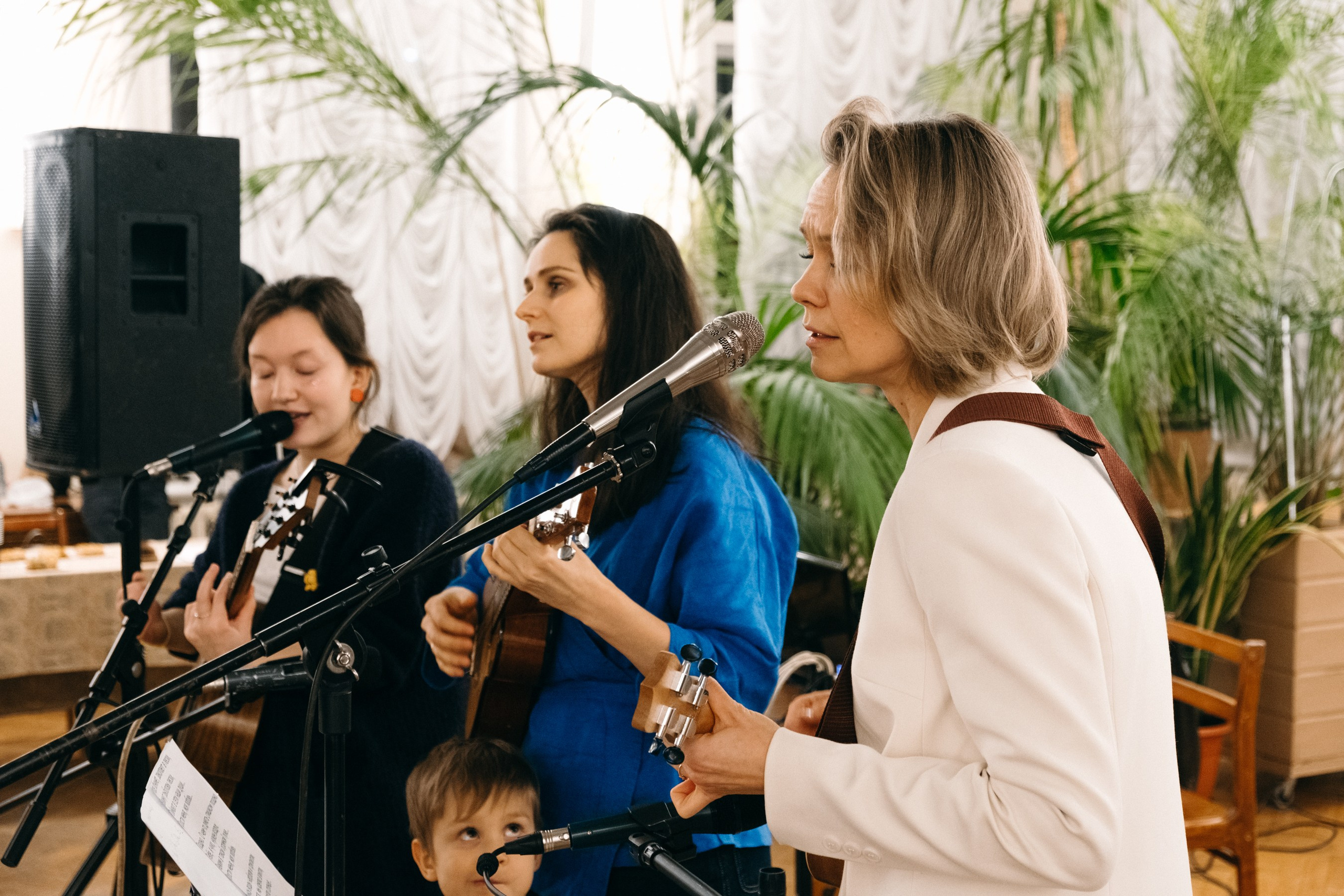 Гаражная распродажа и концерт в библиотеке им. Герцена. Varankin denis